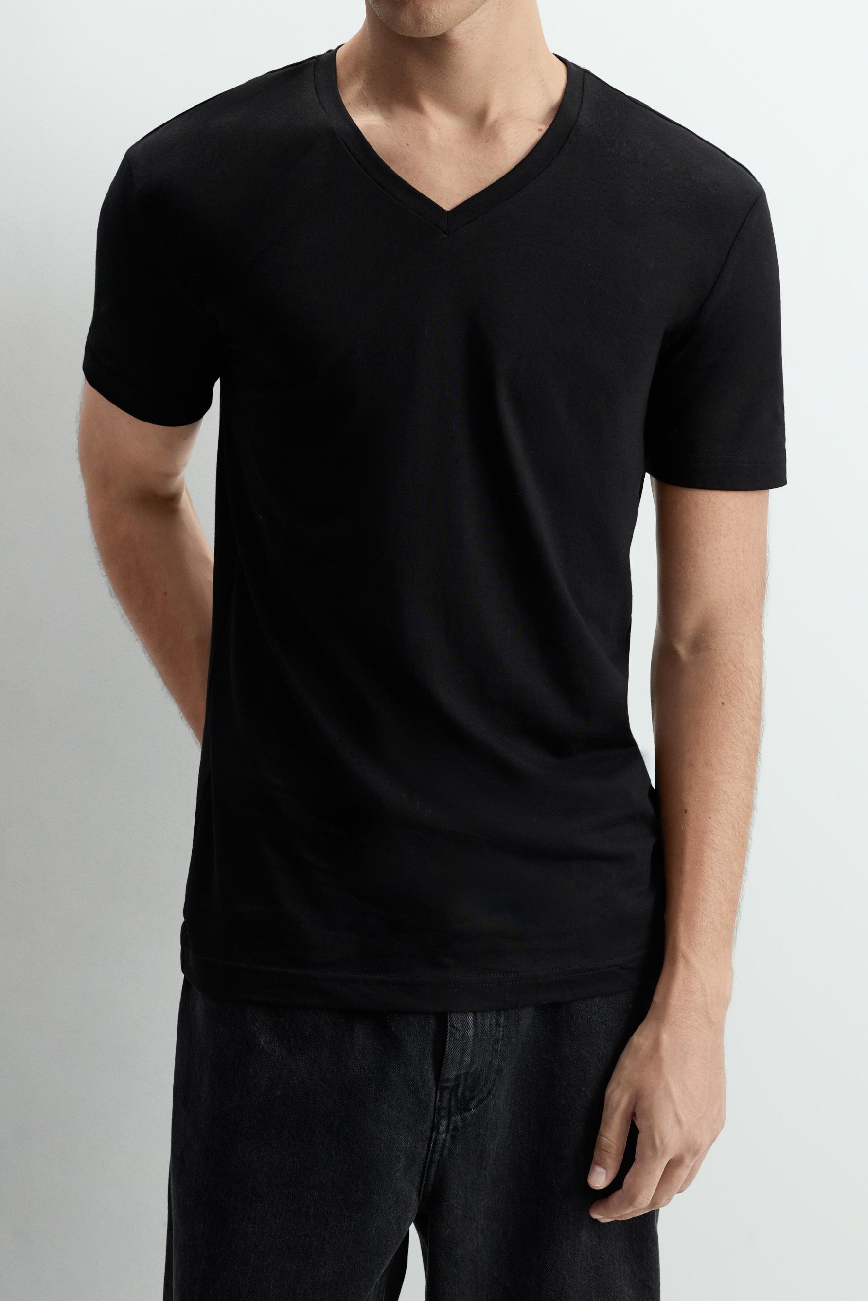 Slim fit V-neck T-shirt — BLACK