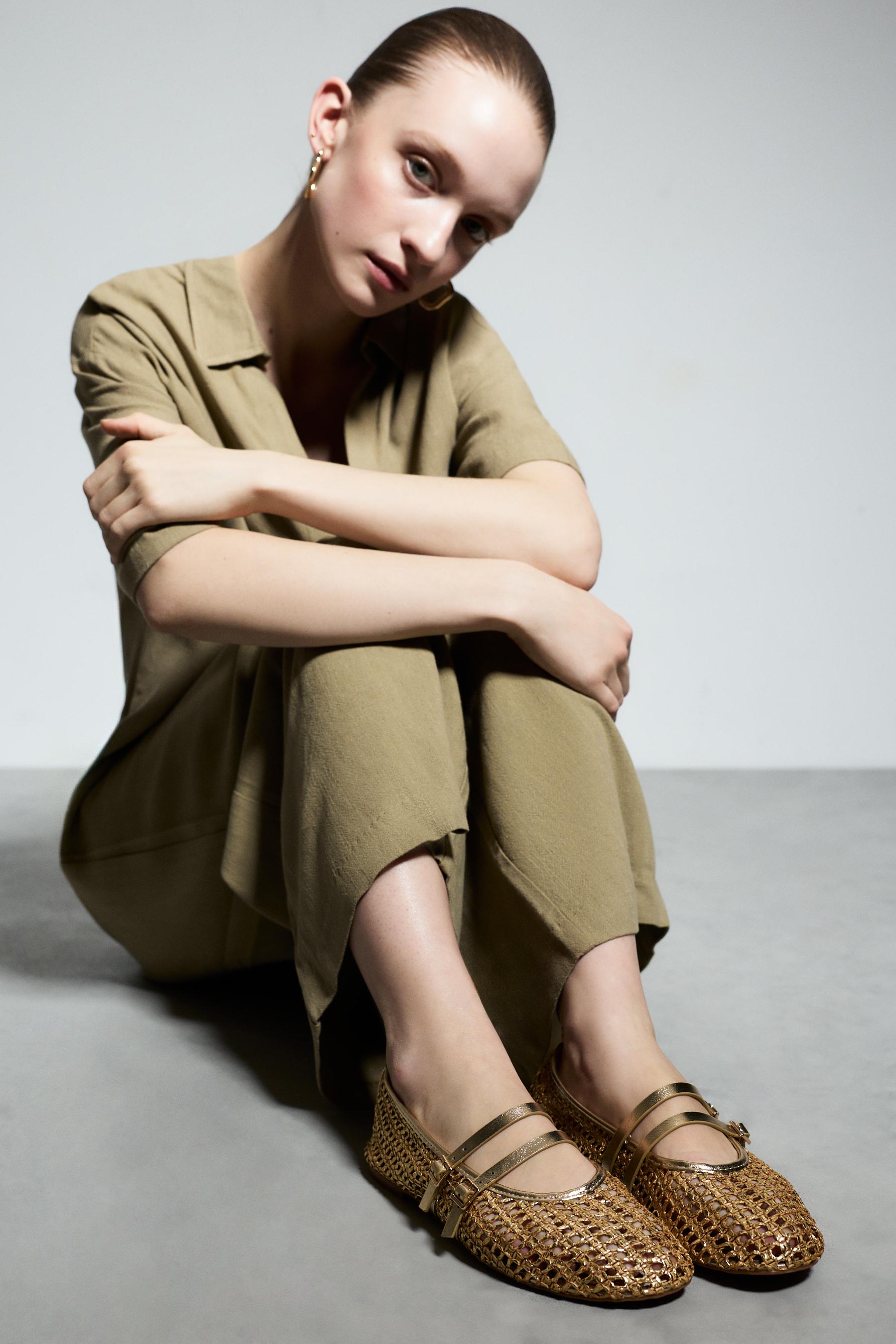 DOUBLE RAFFIA STRAP BALLET FLATS — GOLD
