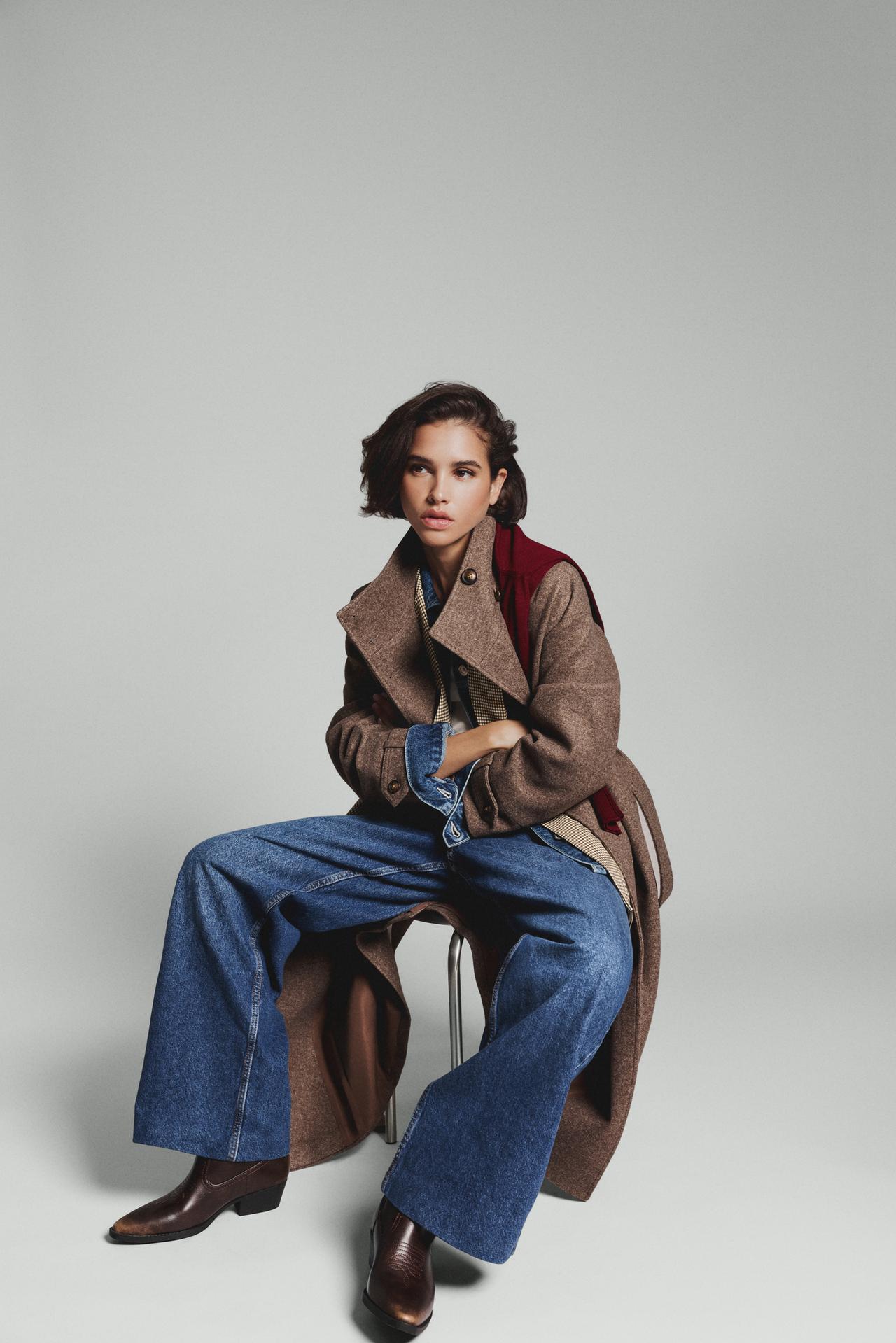 Long cloth coat — BROWN