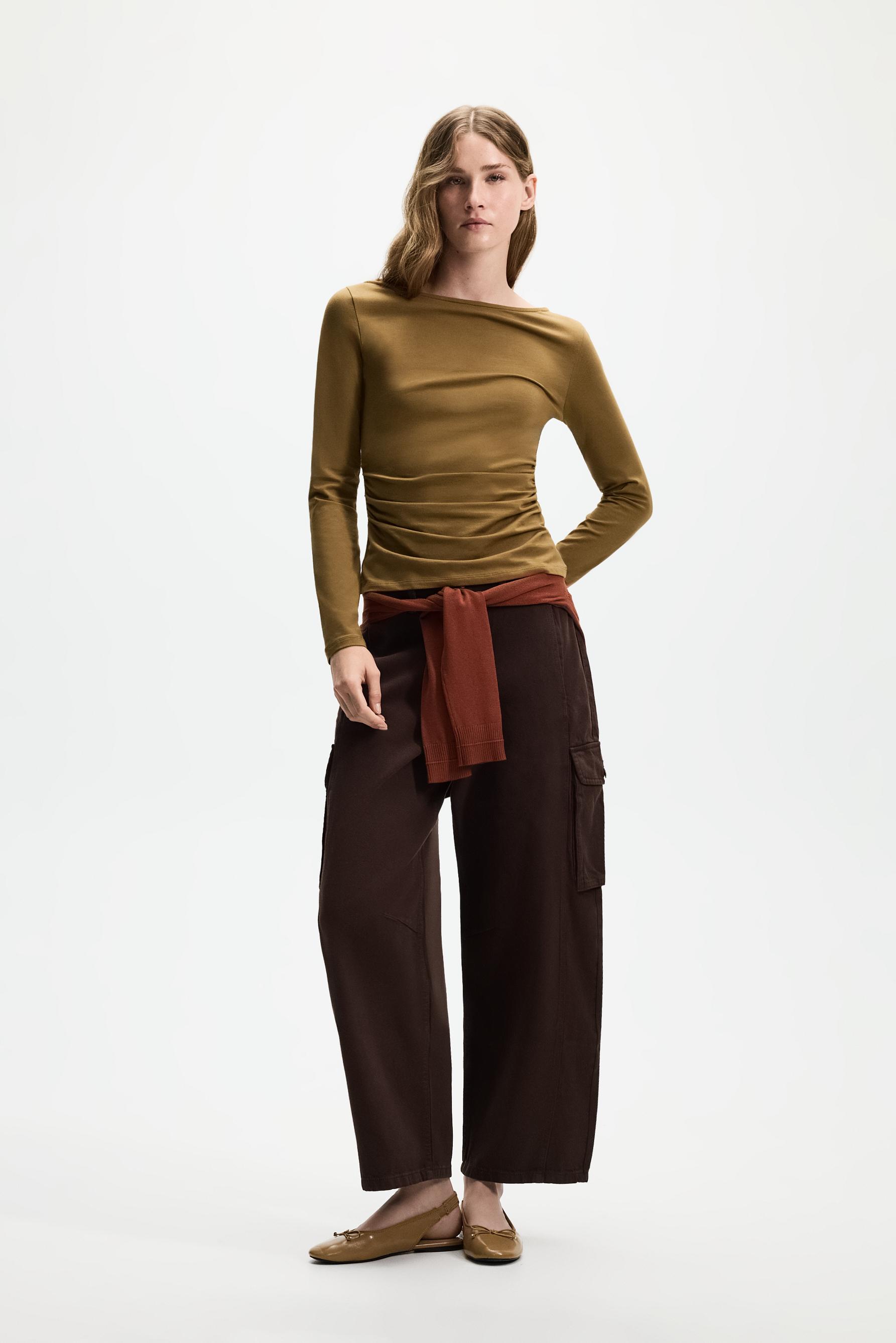 Ruched T-shirt — GREENISH