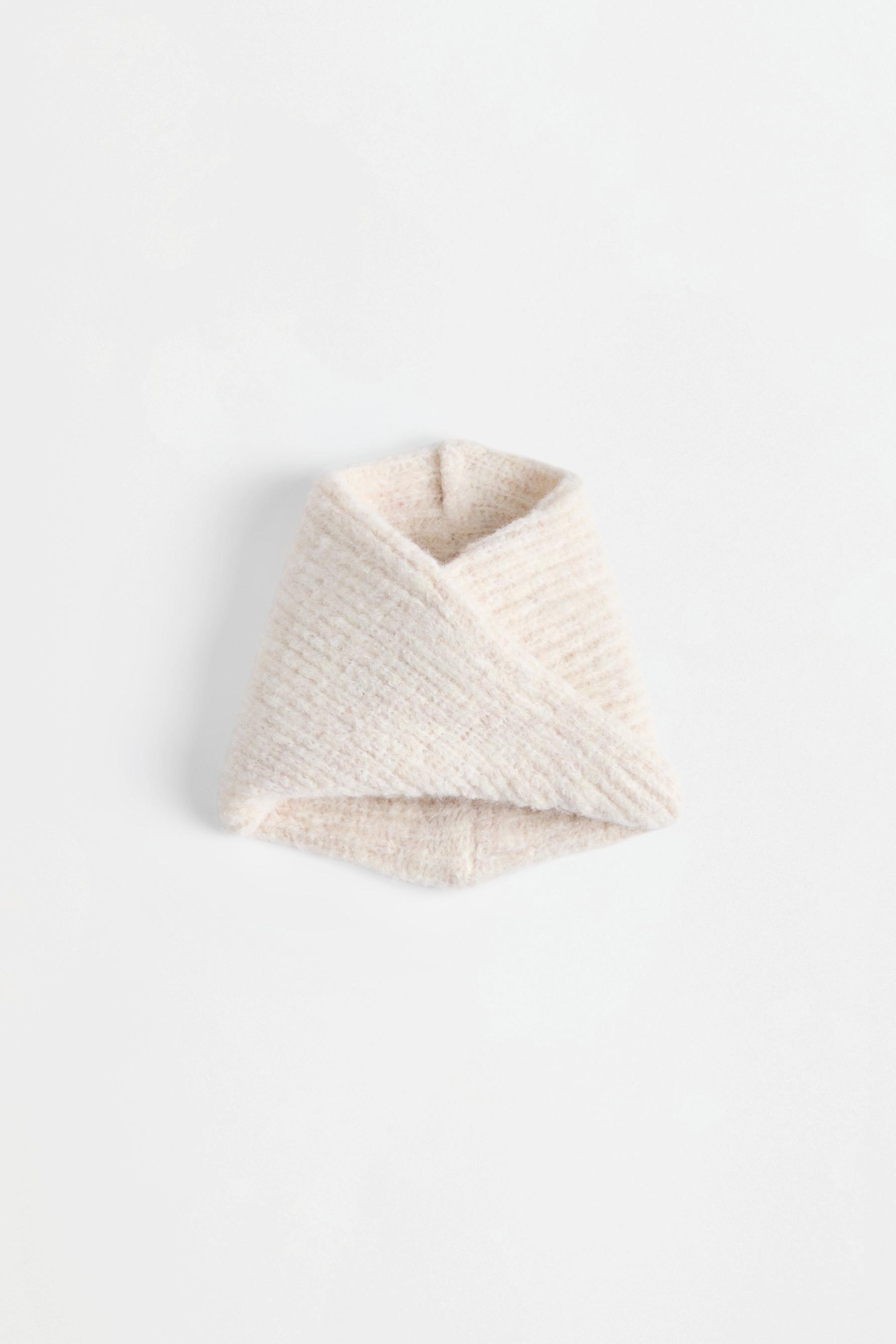 Ribbed knit snood — BEIGE