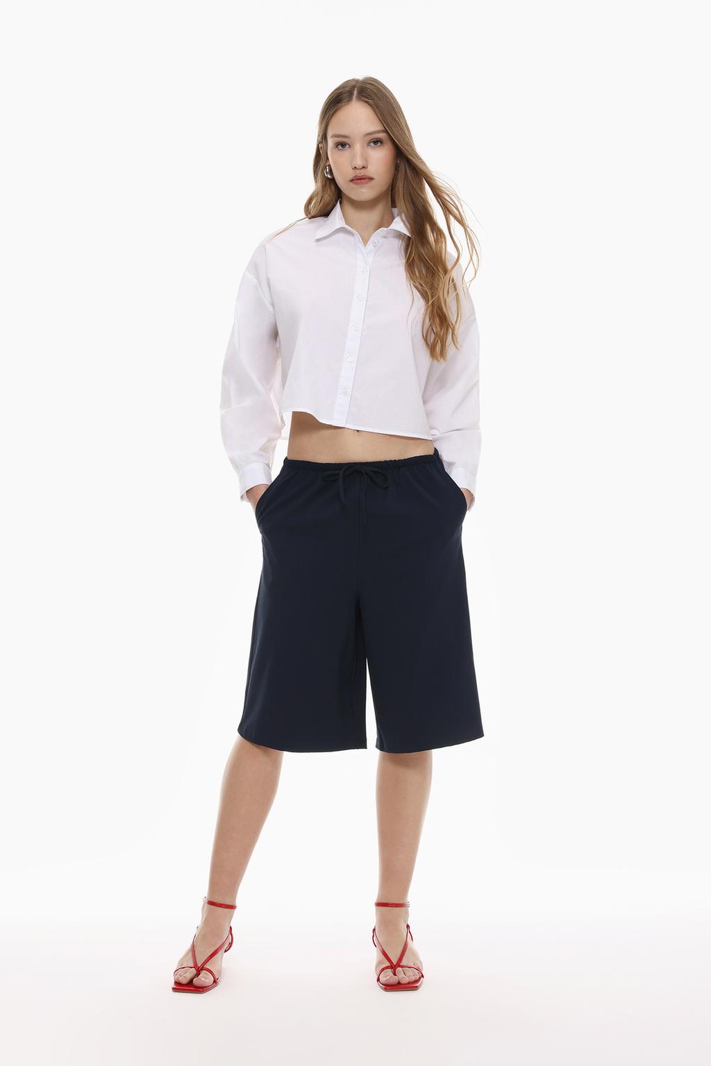 Drawstring Bermuda shorts