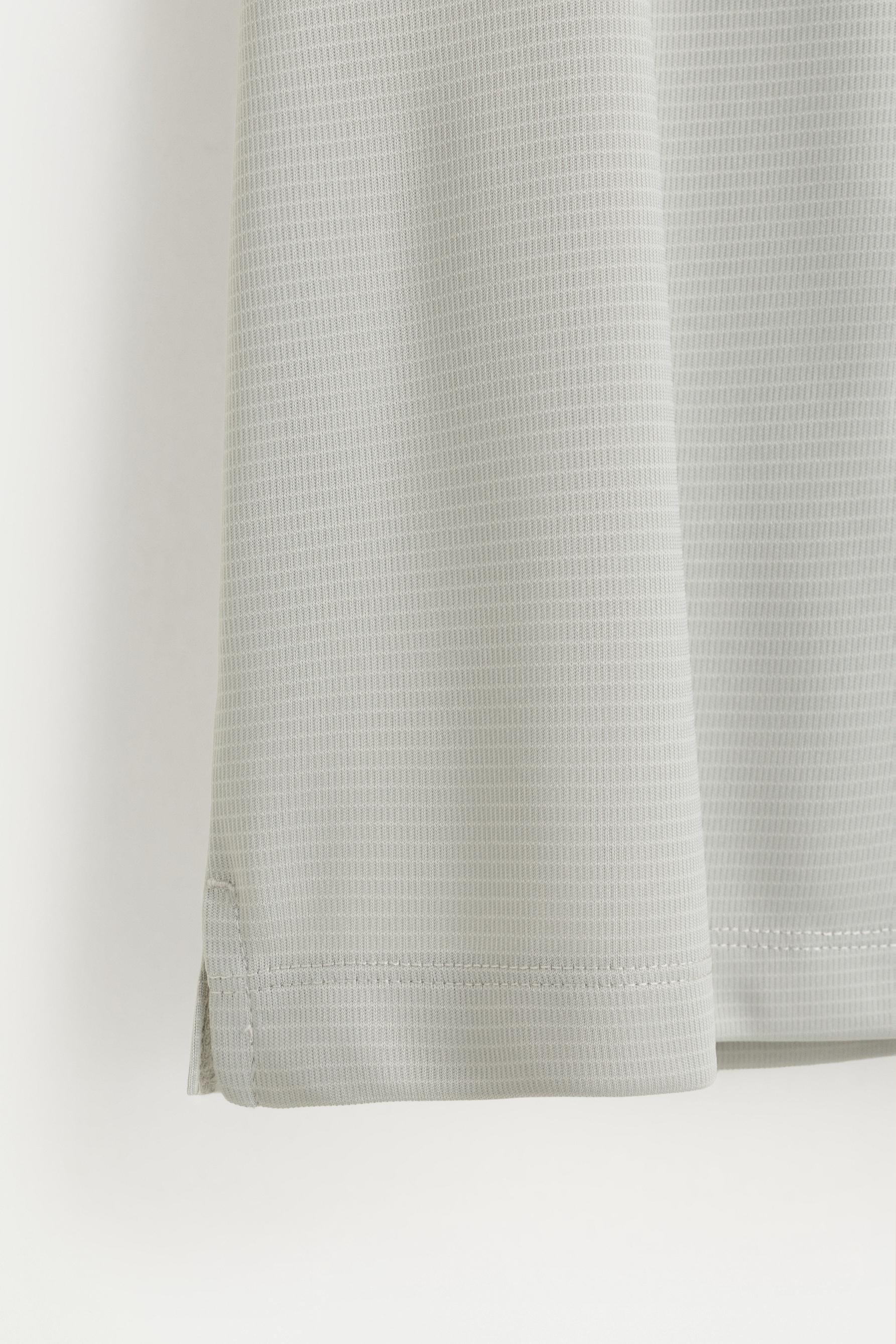 Sports T-shirt — PALE GREY