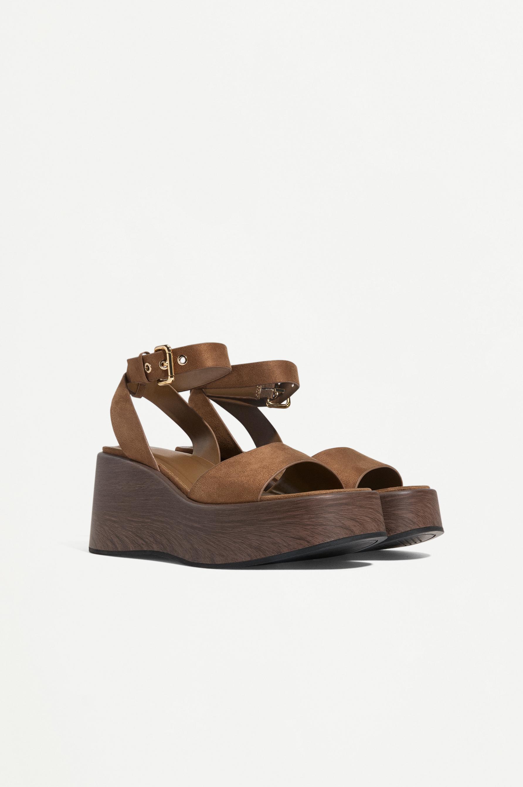 Wooden wedge sandal — BROWN