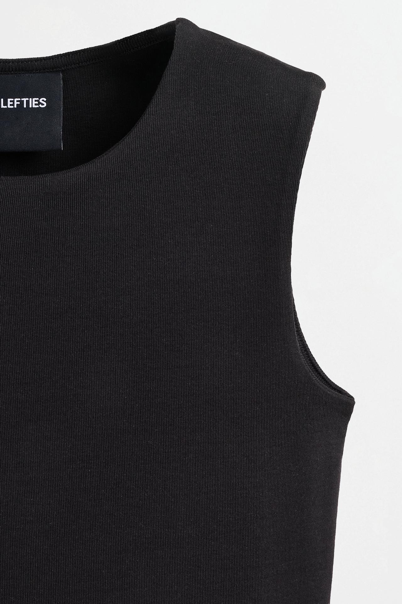 Wide-strap tank top — BLACK