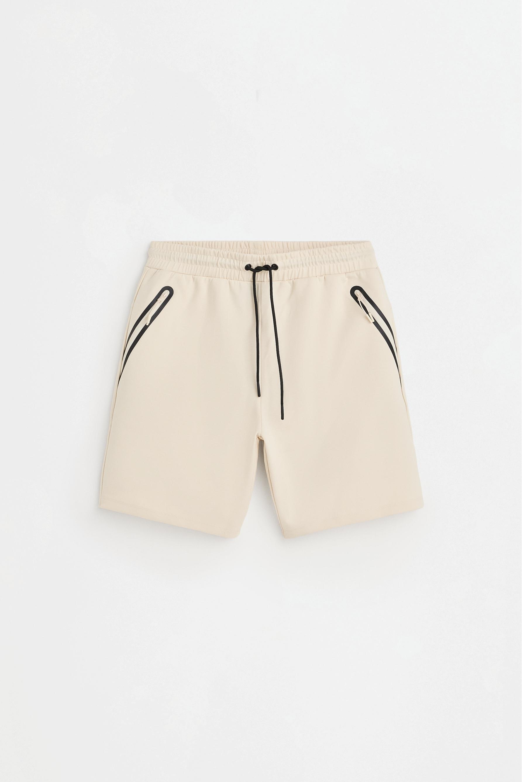 Basic interlock Bermuda shorts — PALE SAND