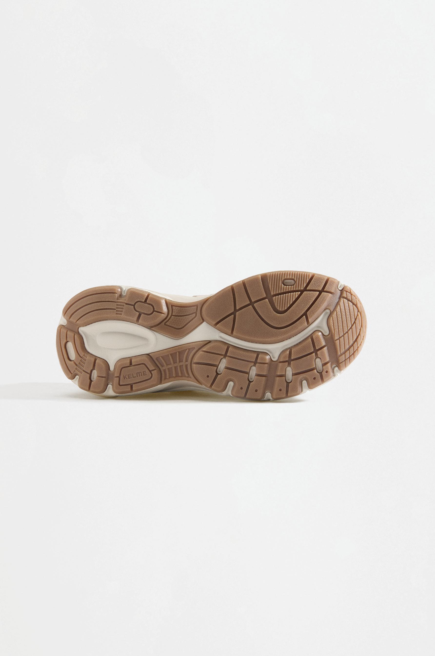 Kelme sneakers — BROWNISH TONE