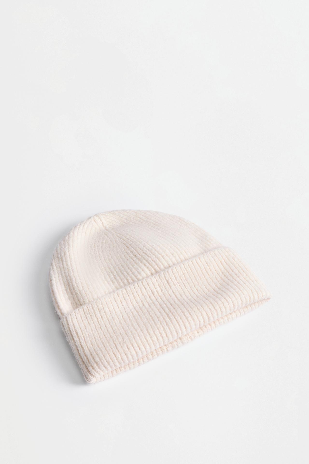 Ribbed knit beanie — ECRU