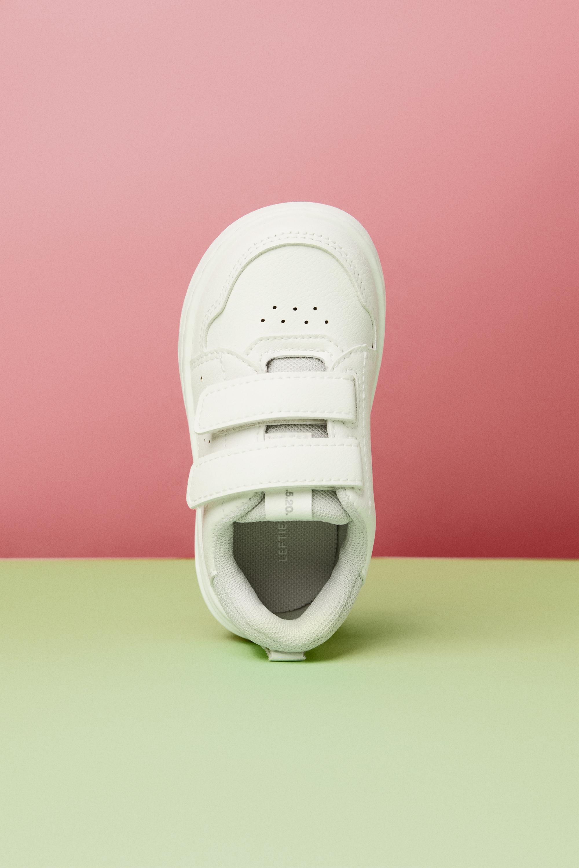 Minimalist athletic shoe — WHITE