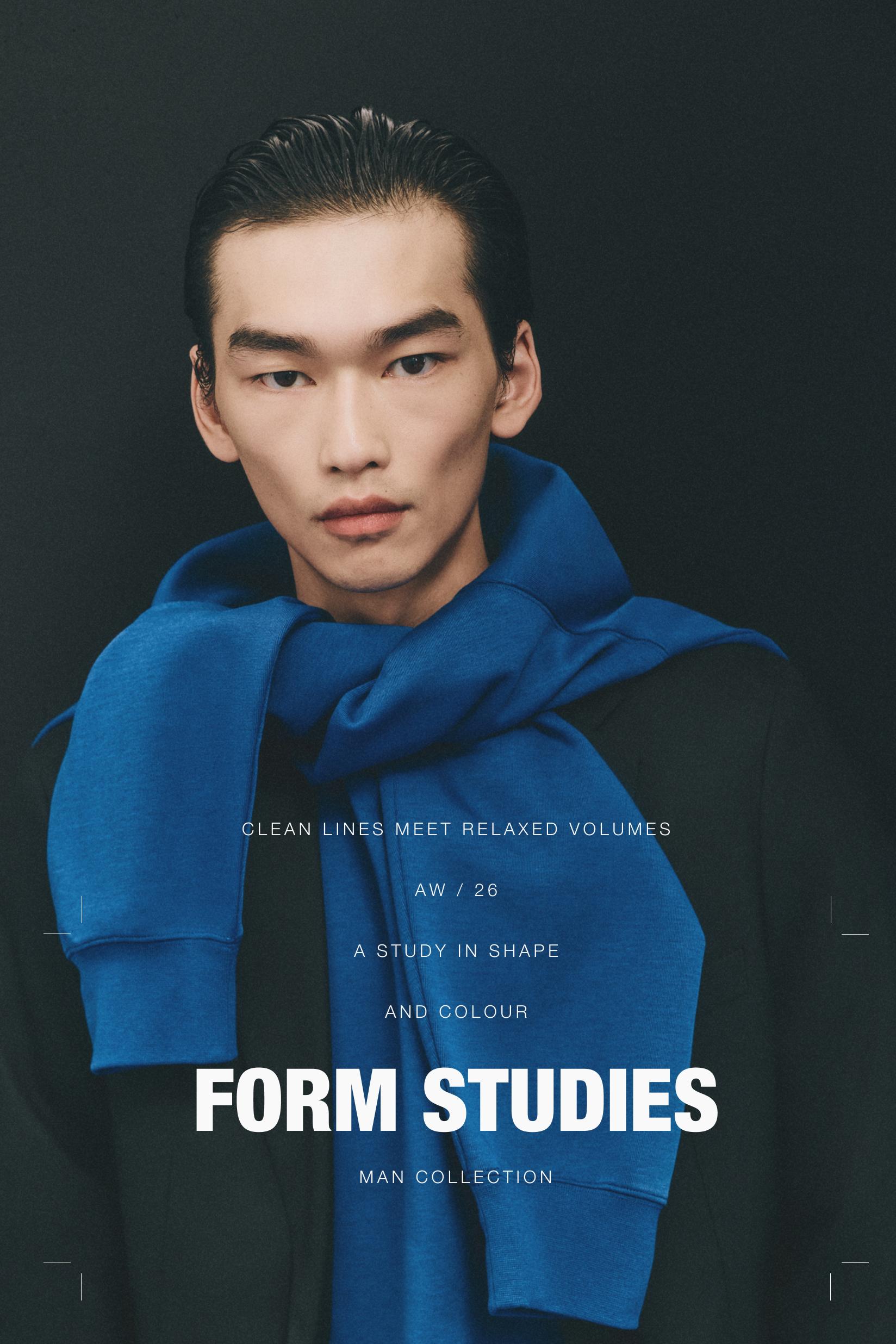Round neck interlock sweatshirt — COBALT GREY