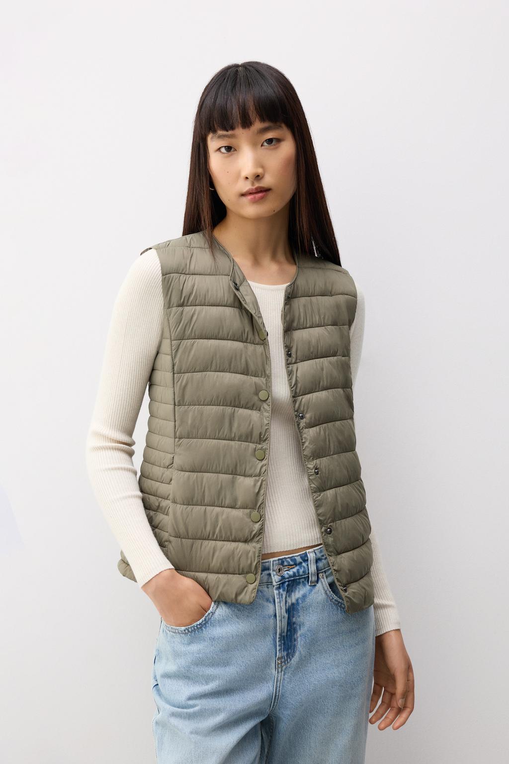 Lightweight puffer gilet