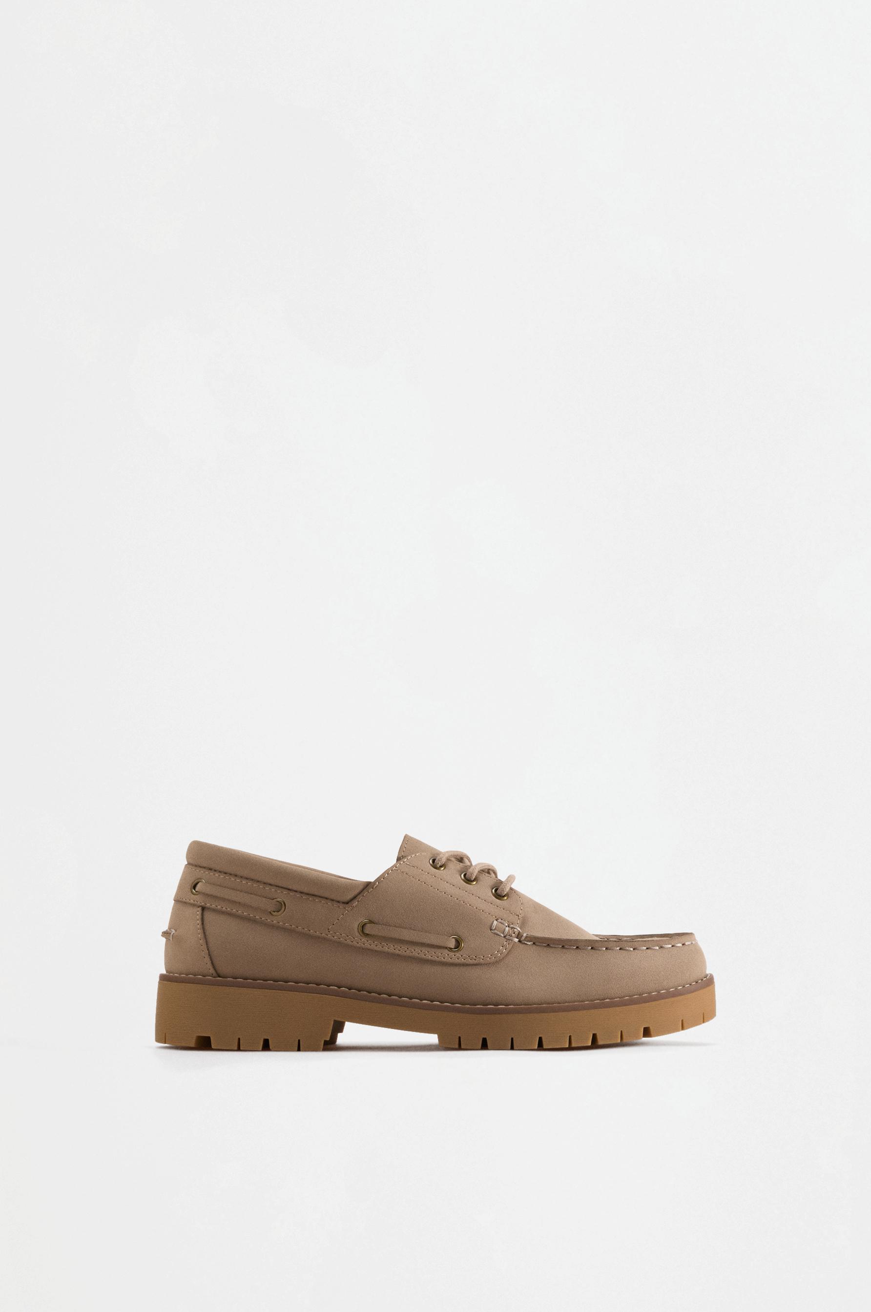 Boat shoes — BEIGE