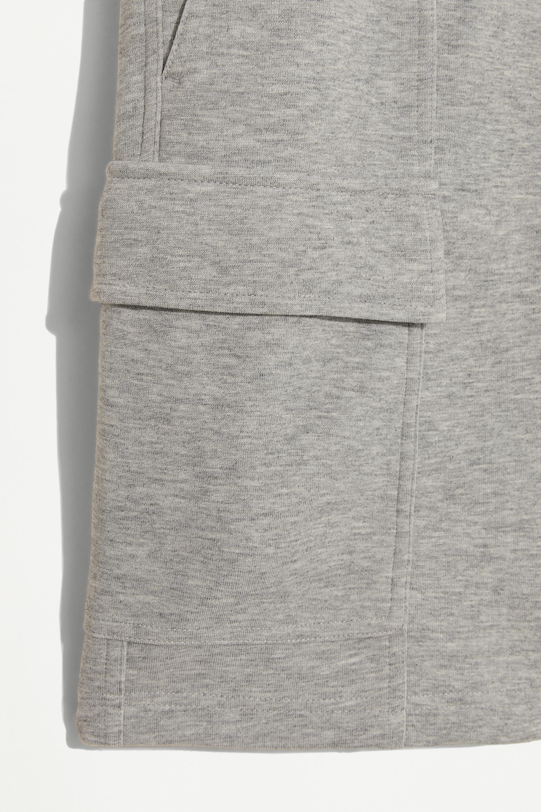 Interlock cargo Bermuda shorts — GREY MARL