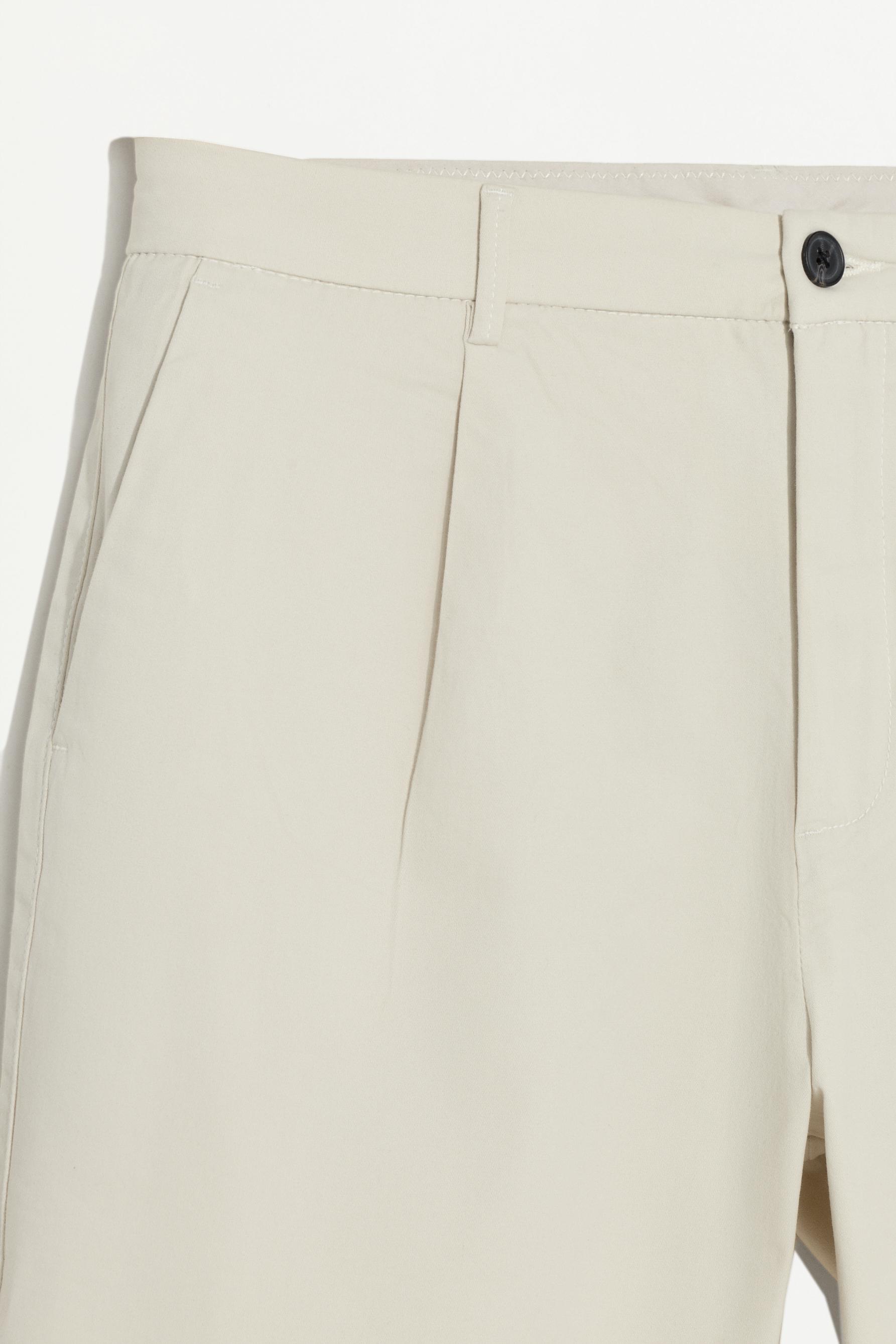 Pleated chino Bermuda shorts — GREY