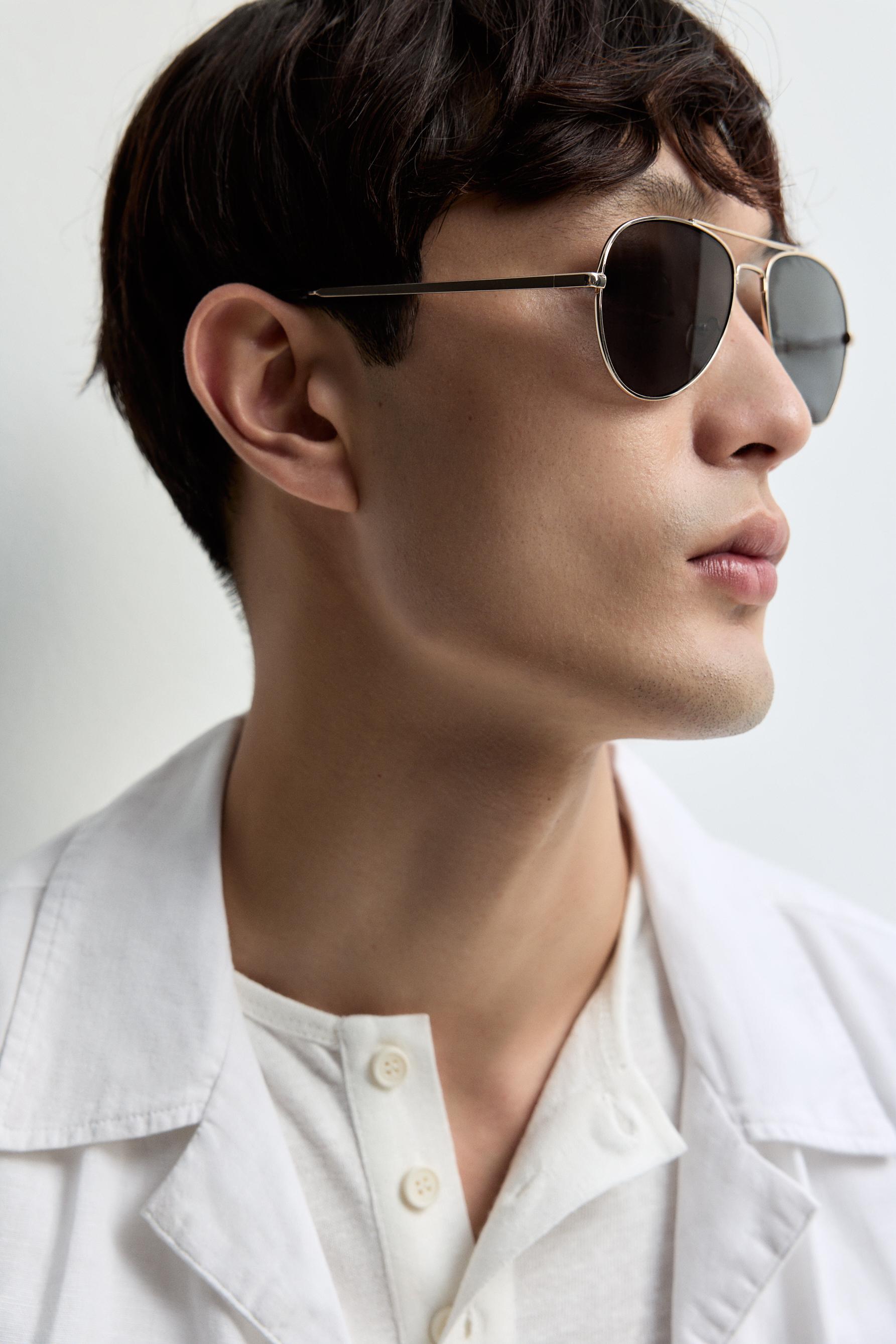 Aviator sunglasses — GOLDEN