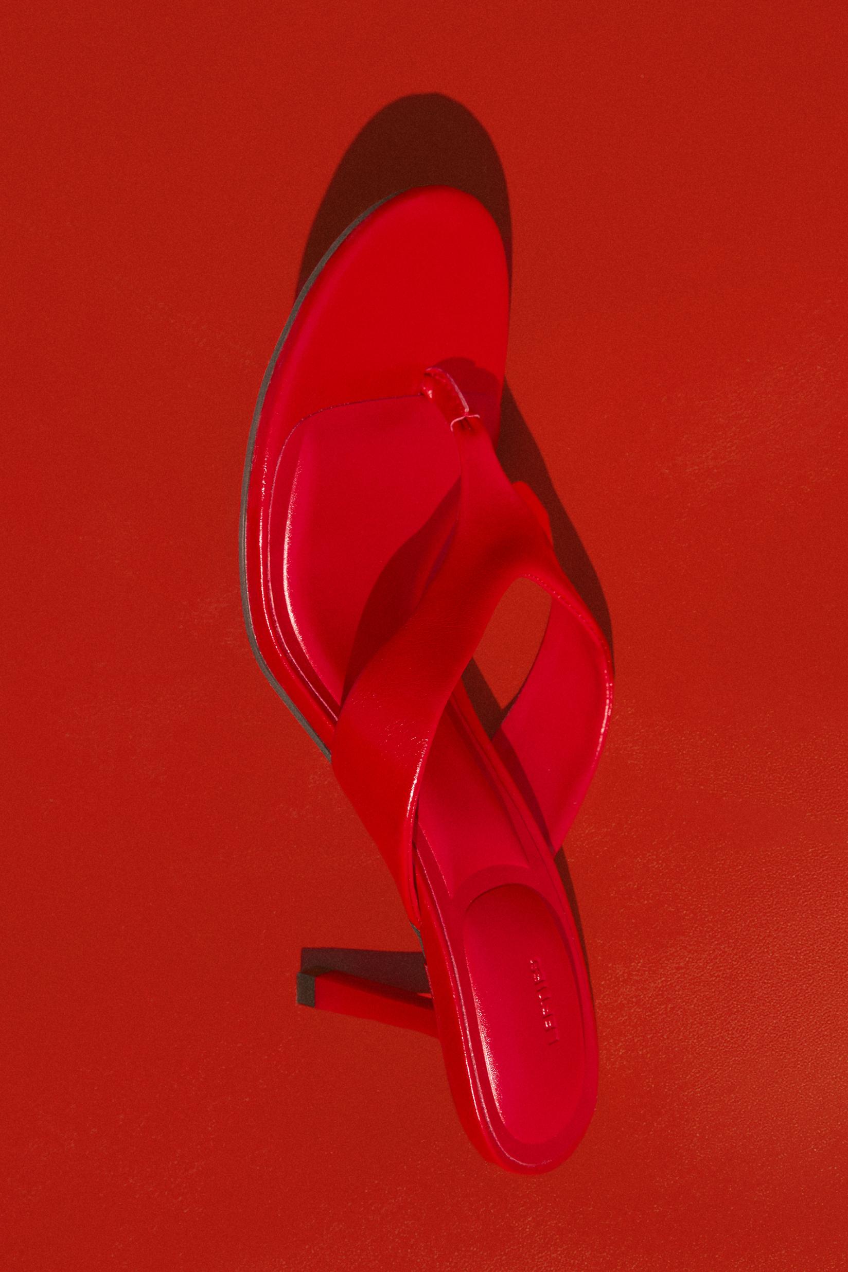 Thong heeled sandals — RED