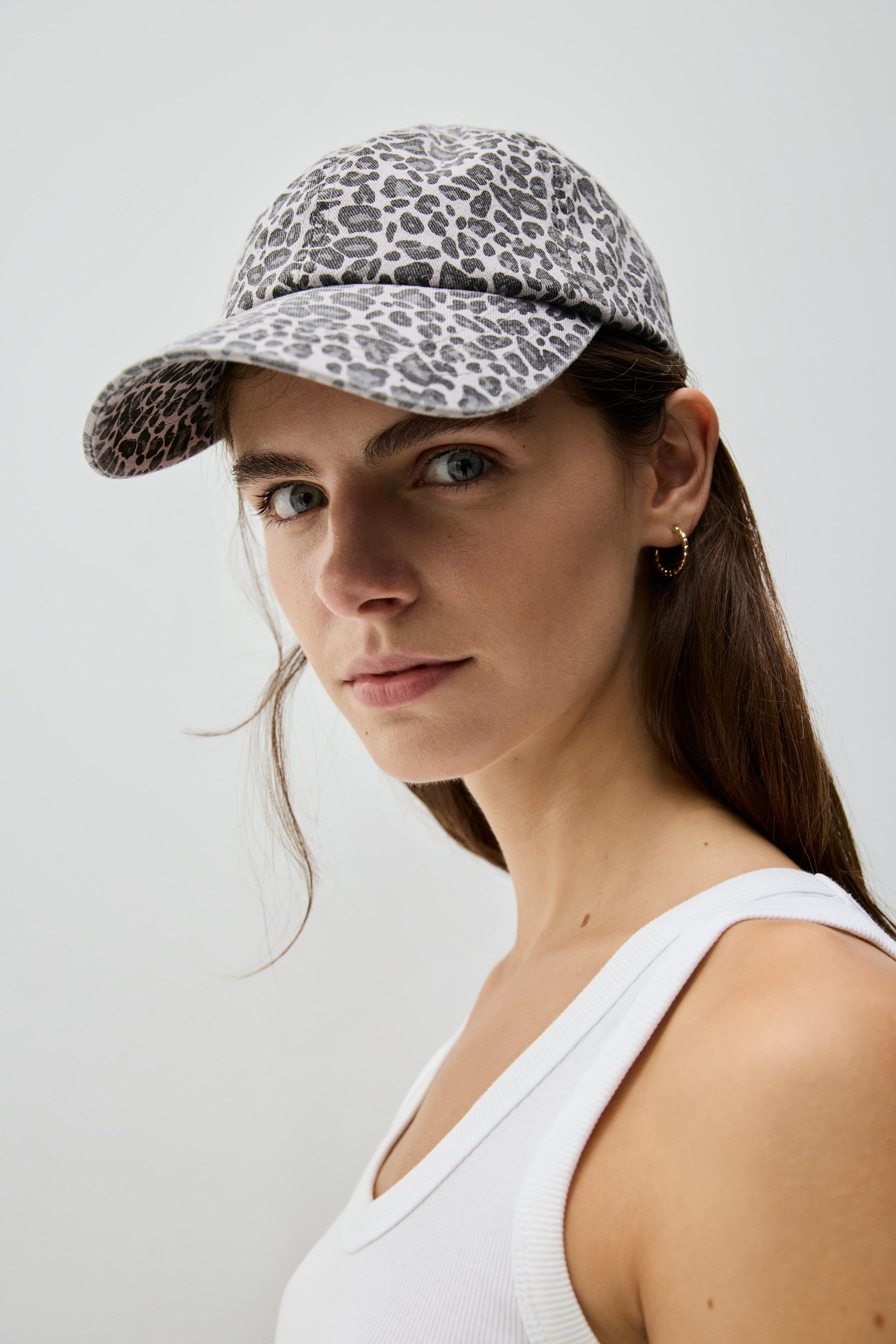 Gorra estampado animal
