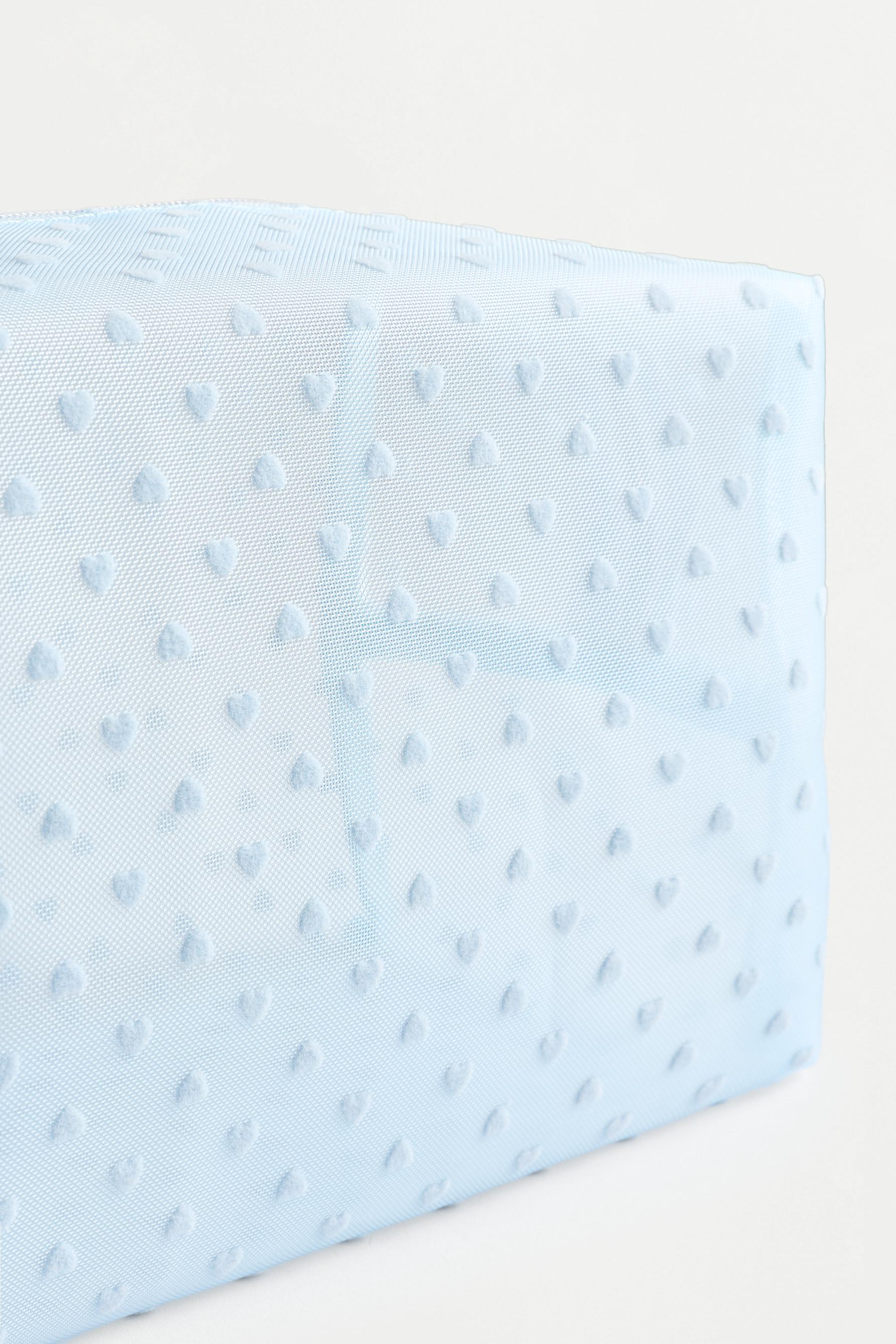 Large heart print toiletry bag — DEEP BLUE