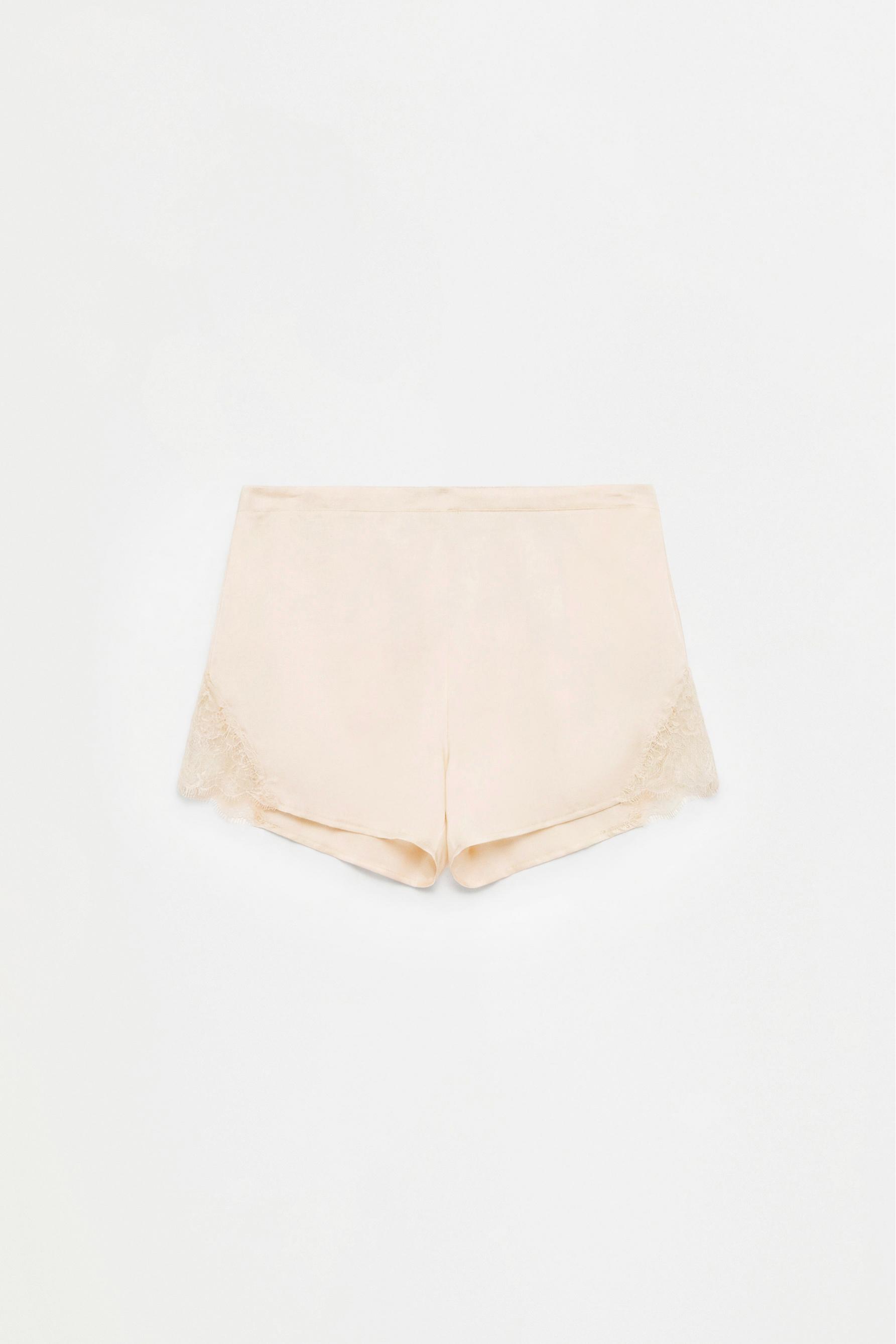 Satin lace shorts — VANILLA