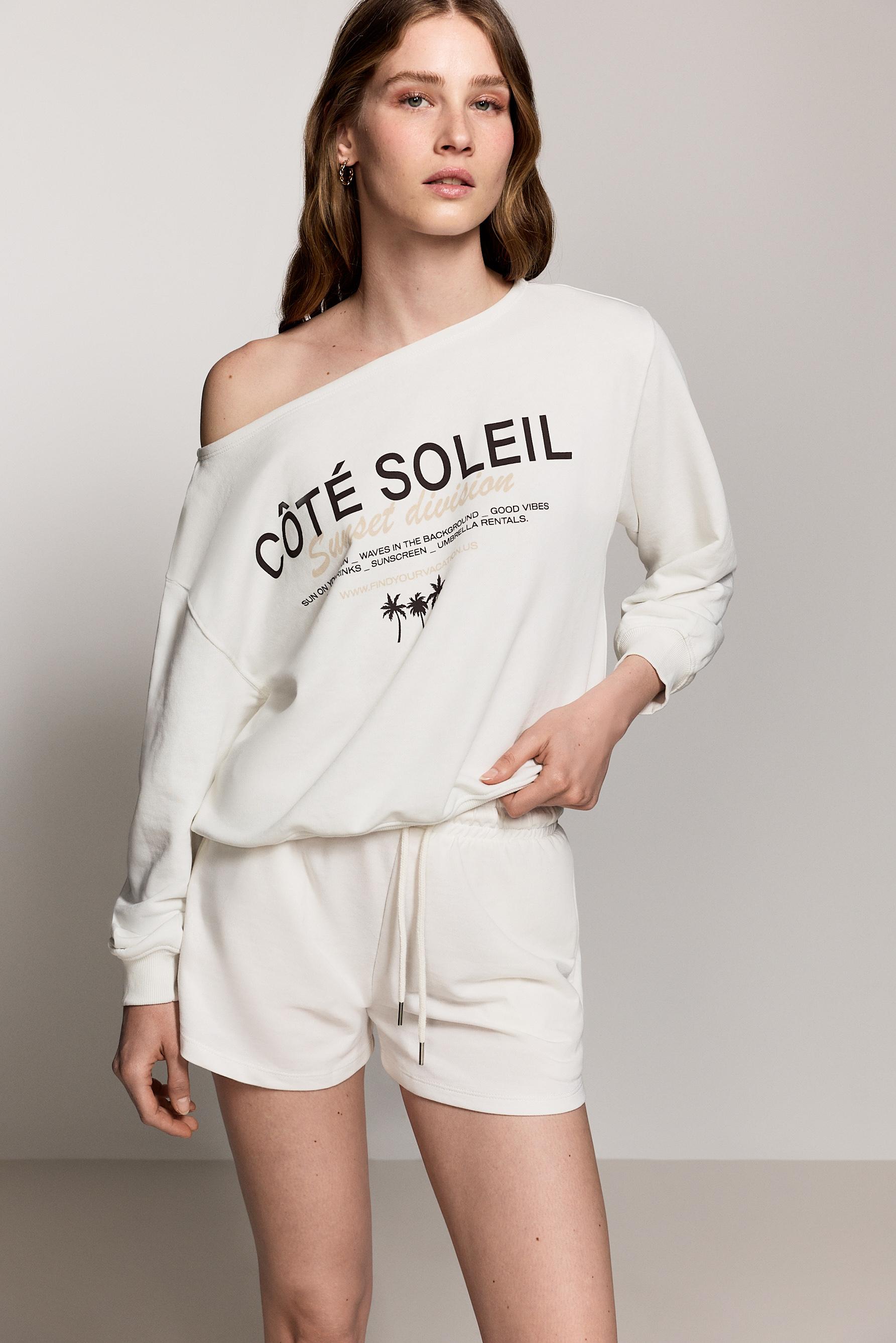 Sudadera off shoulder estampada