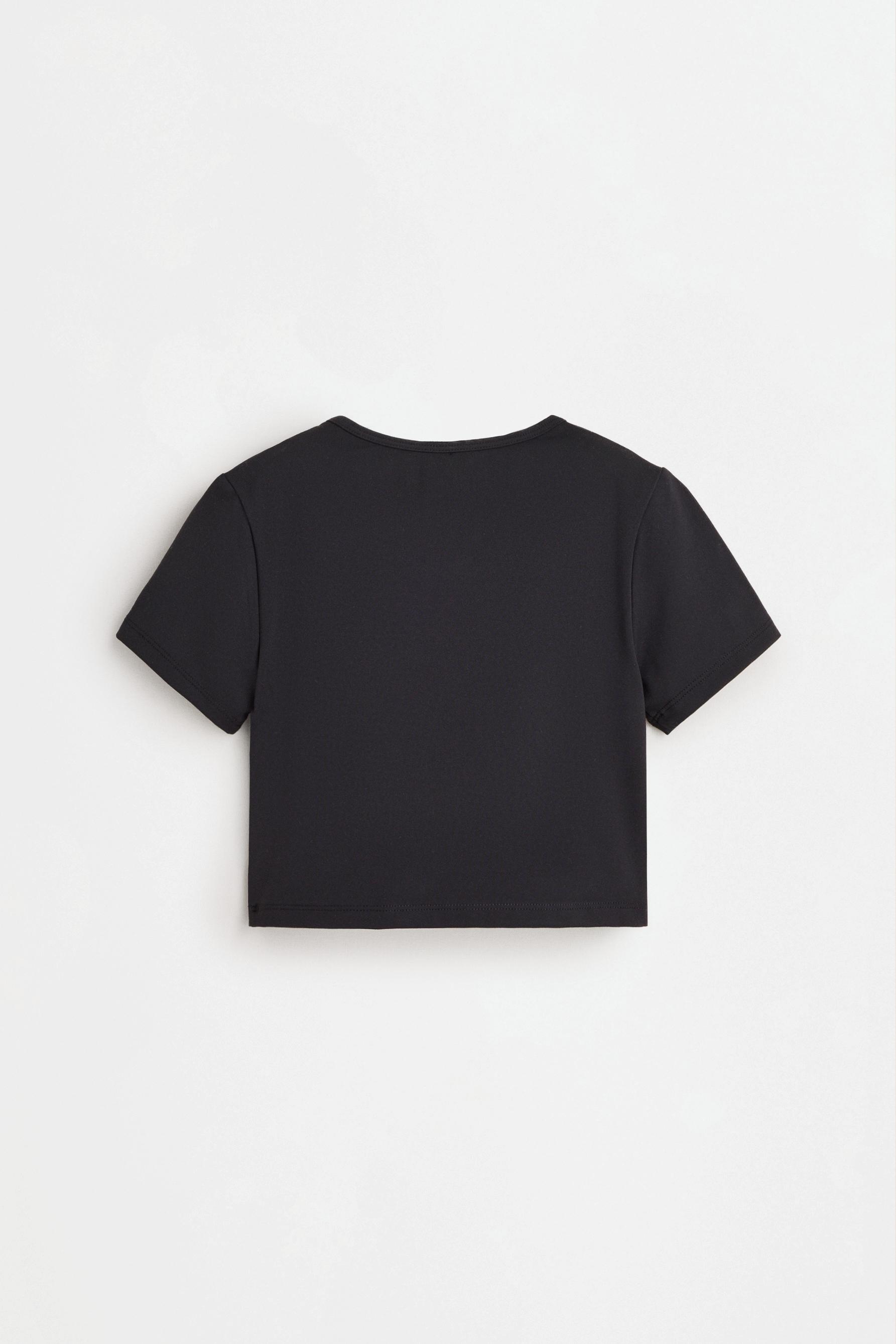 Cut-out sports top — BLACK