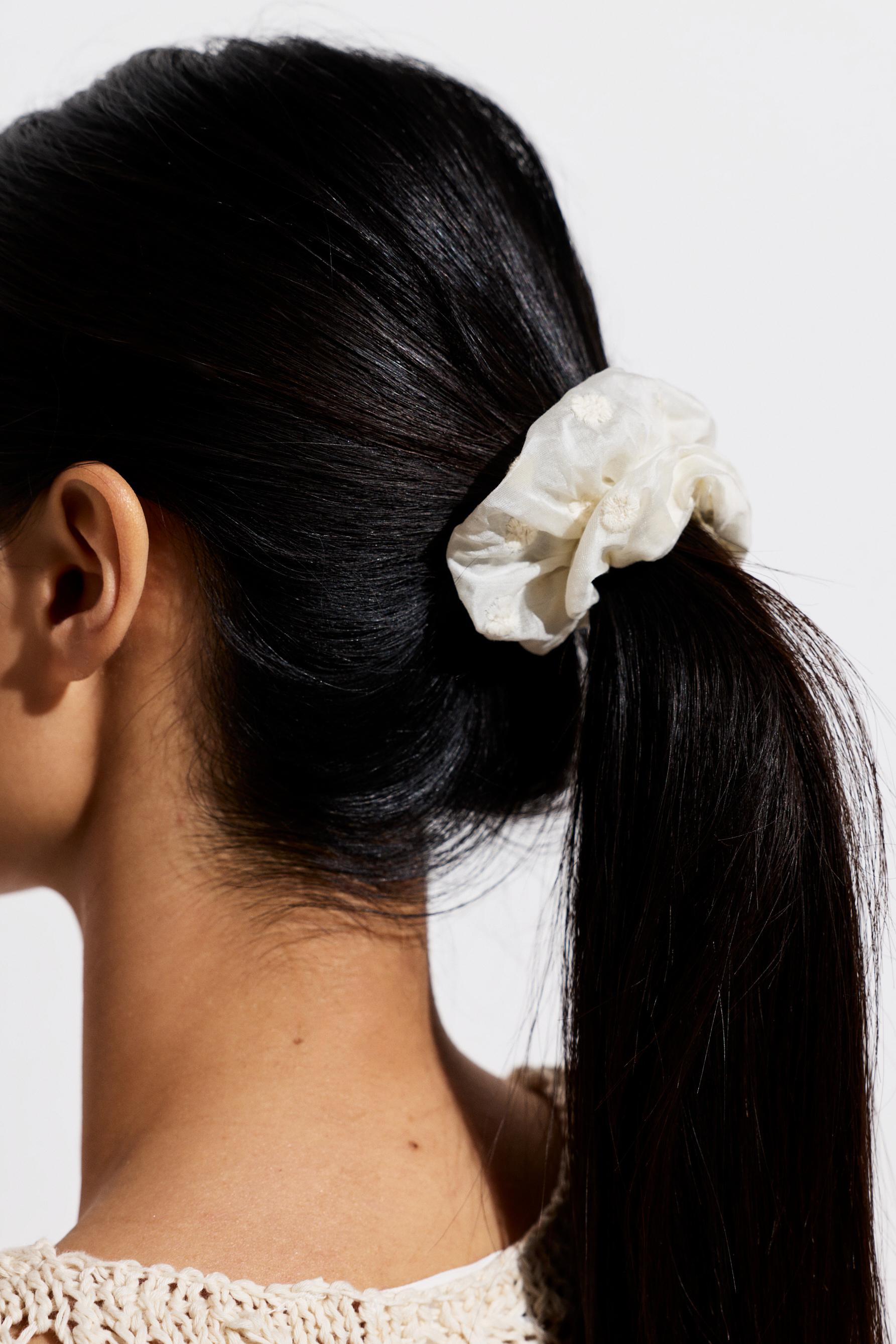 Assorted scrunchies (Pack of 3) — ECRU