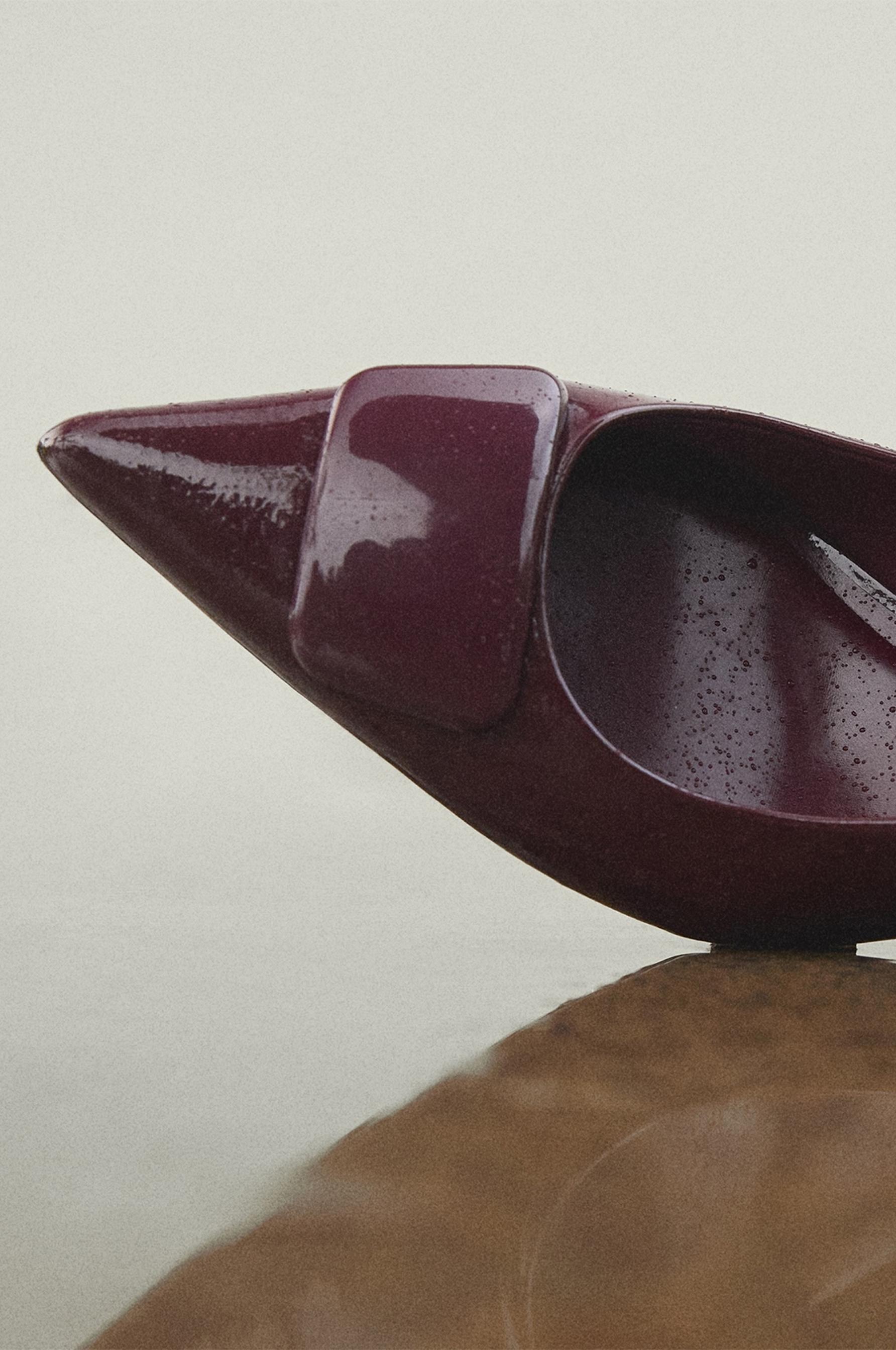 Slingback heel shoe — BURGUNDY