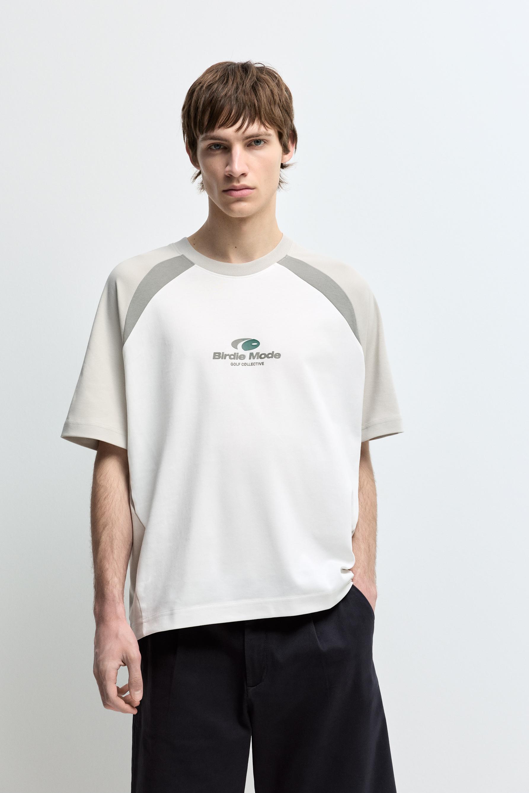 Camiseta estampada contrastes