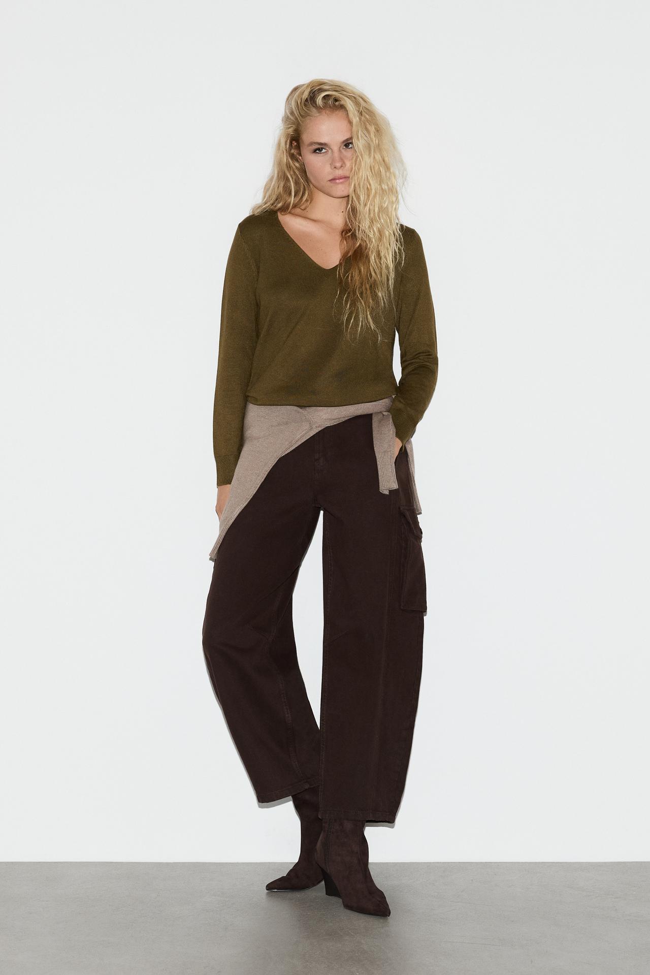 Basic V-neck sweater — KHAKI