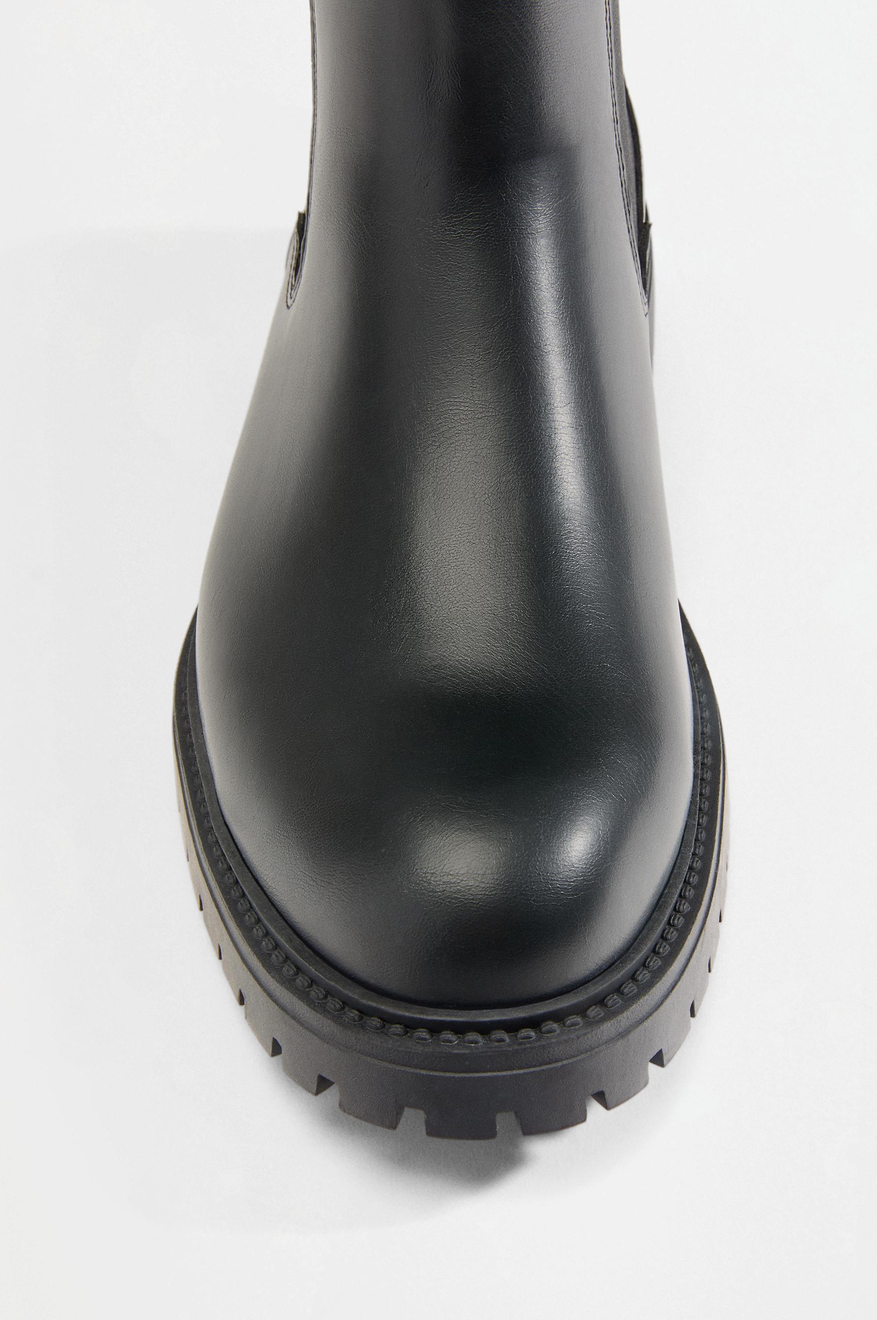 Chelsea boots — BLACK
