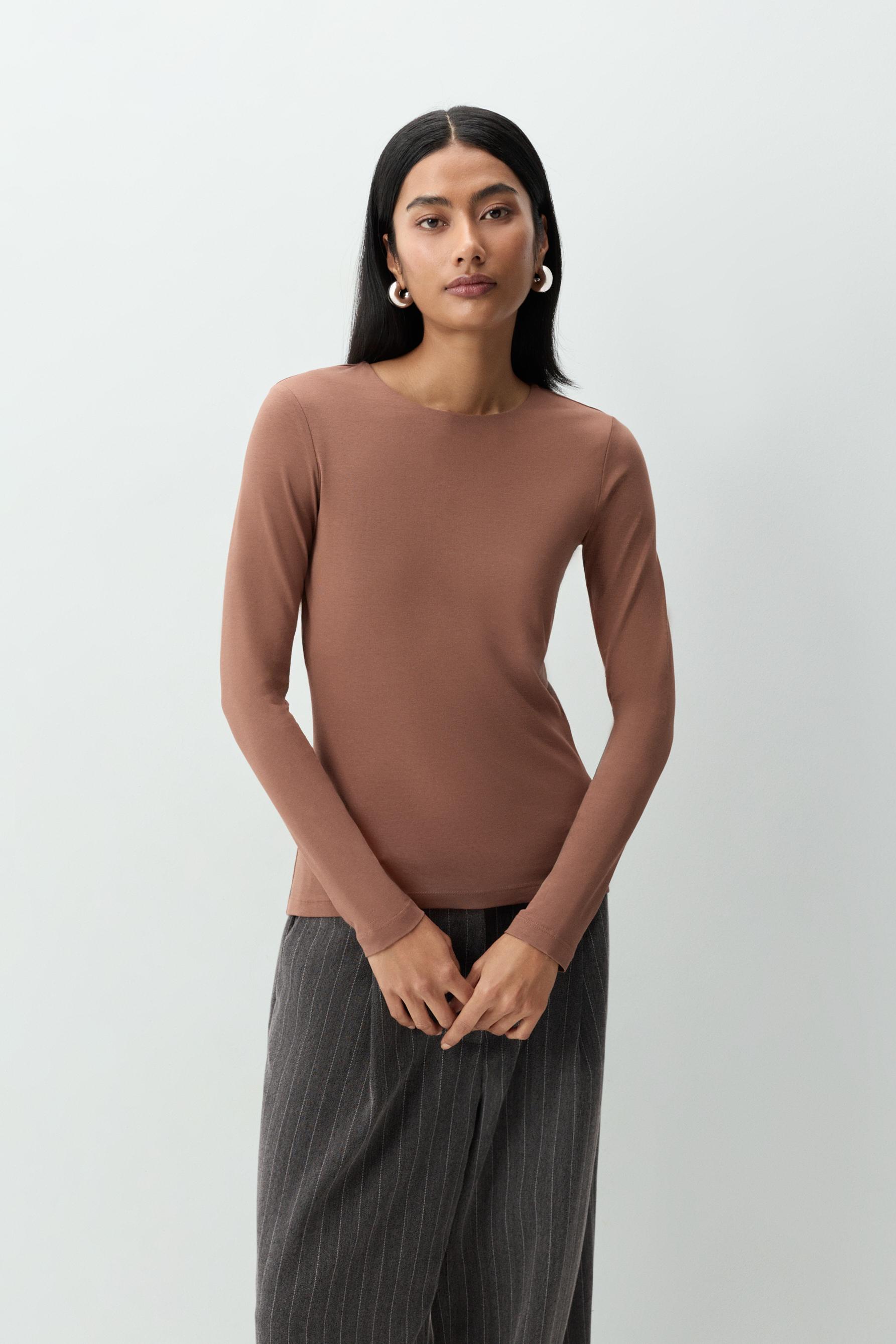 Camiseta manga larga cuello redondo