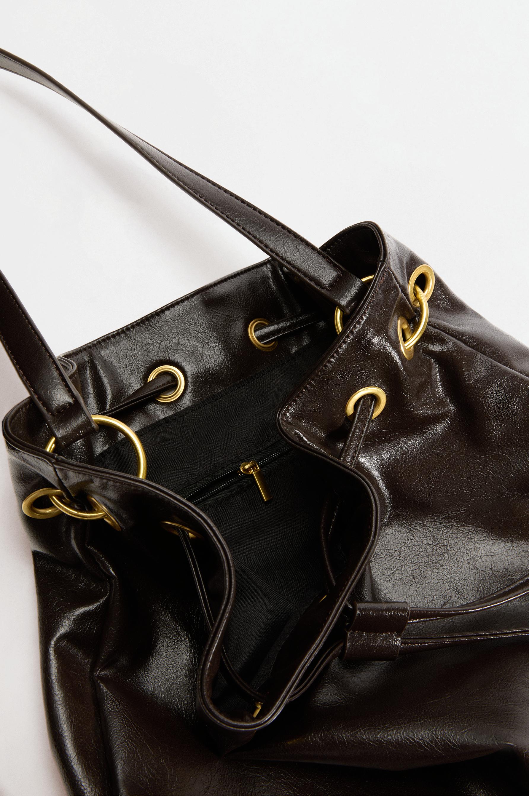 Bucket shoulder bag — BROWN