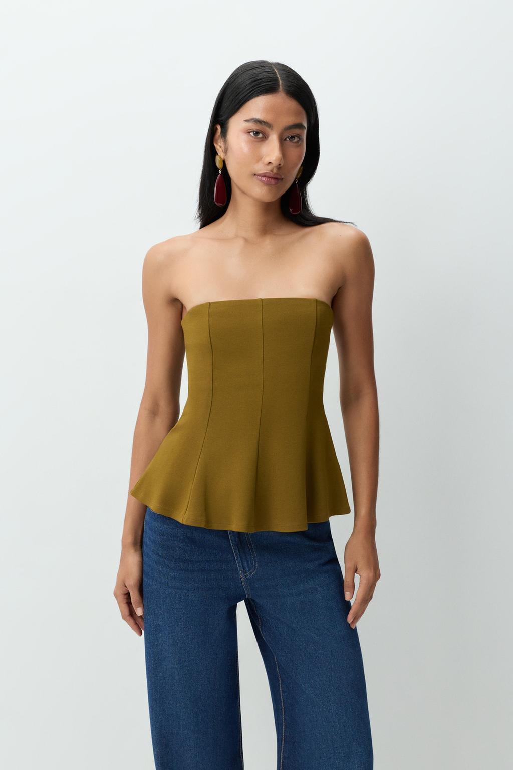 Top palabra de honor peplum