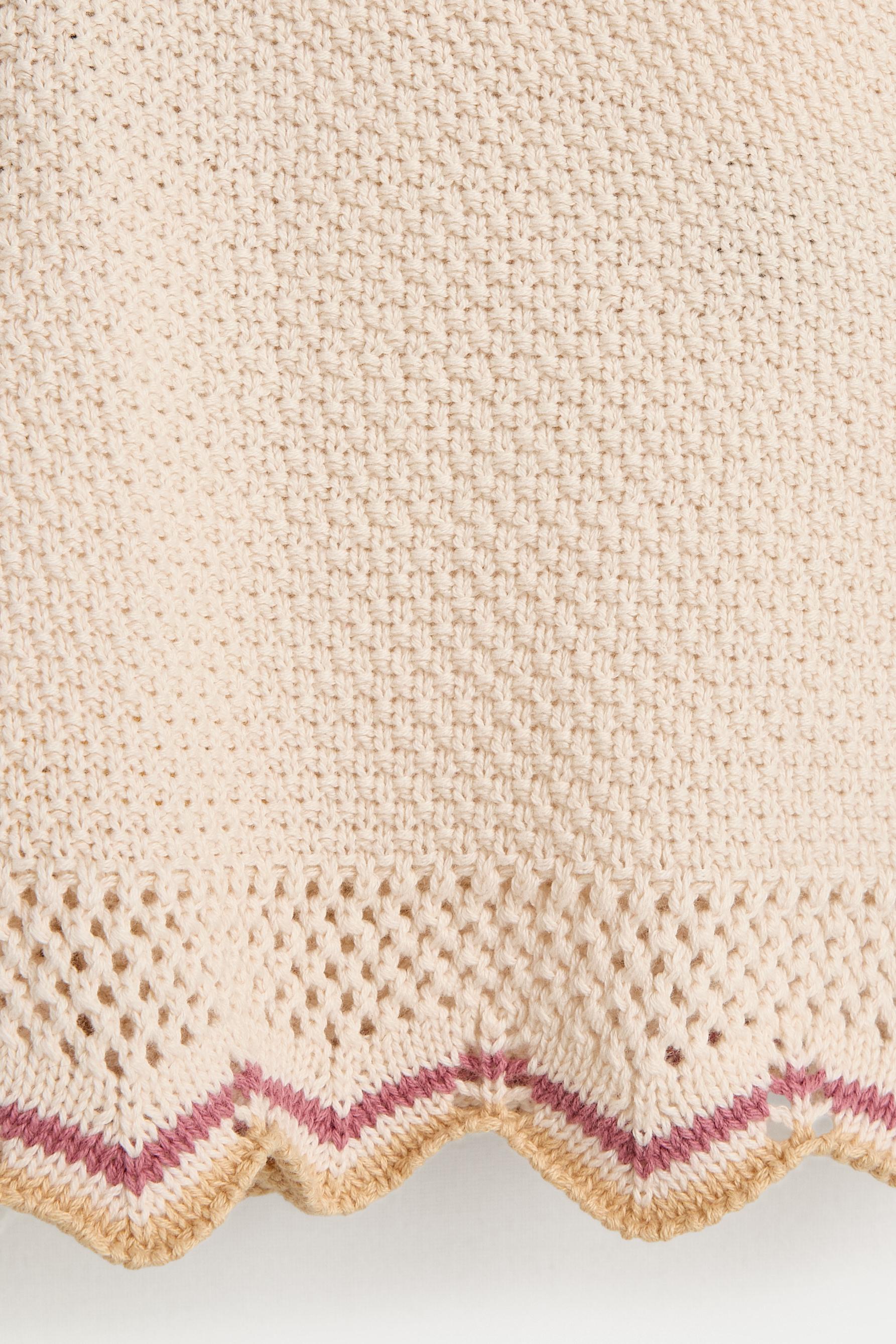 Knit shorts — SAND