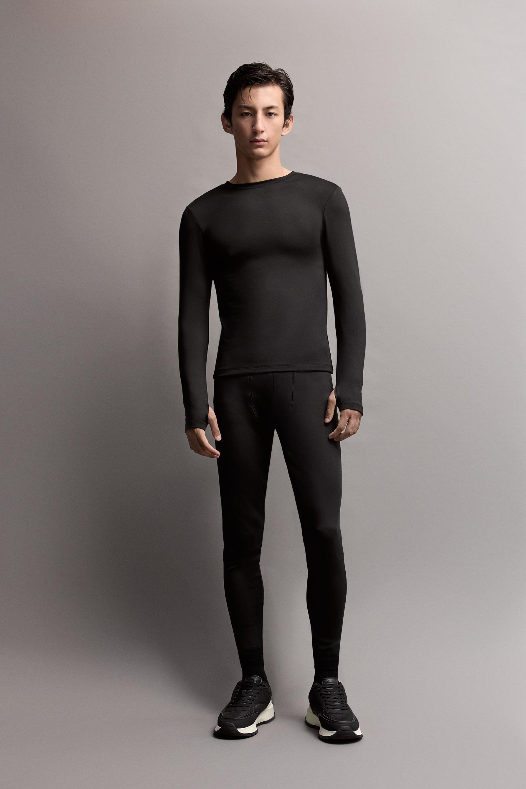 Medium weight thermal insulation T-shirt (-7ºC to 9ºC) — BLACK