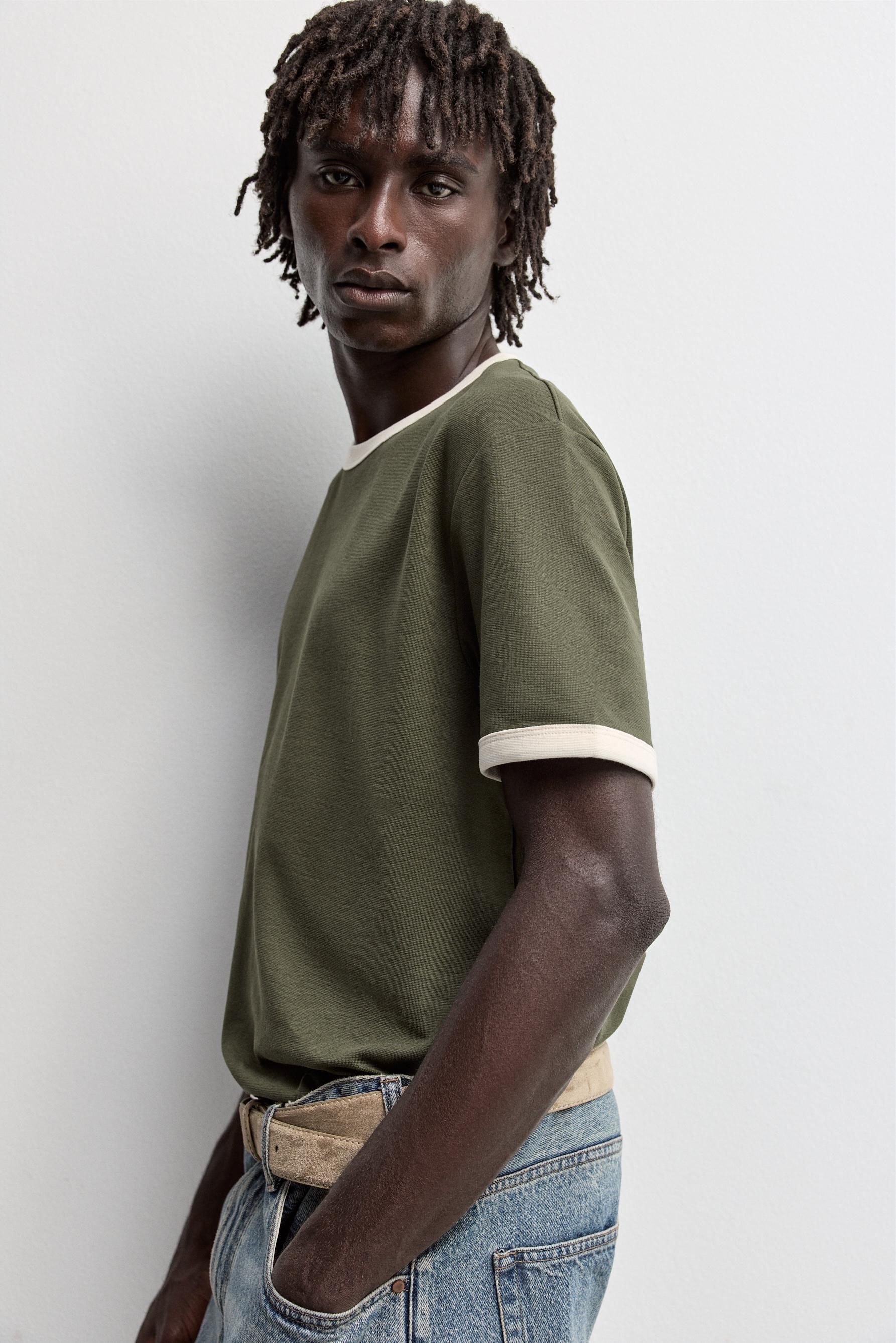 Contrast T-shirt — PALE GREEN