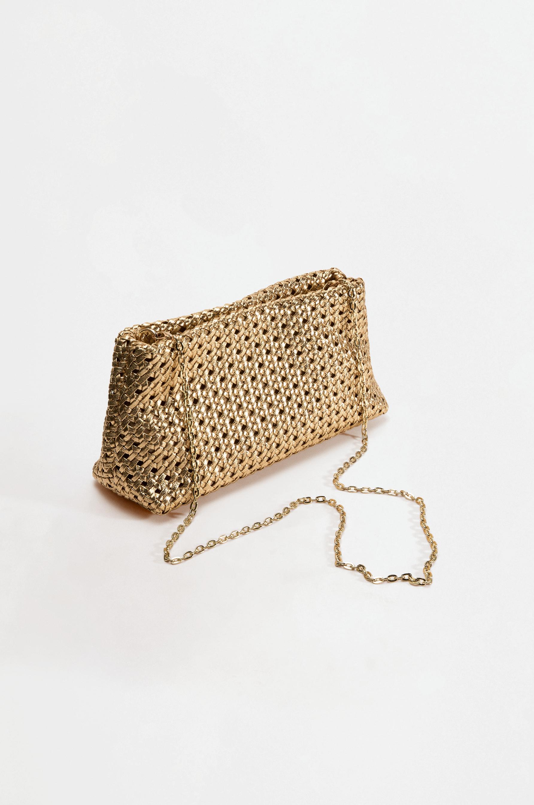 Woven clutch bag — GOLD