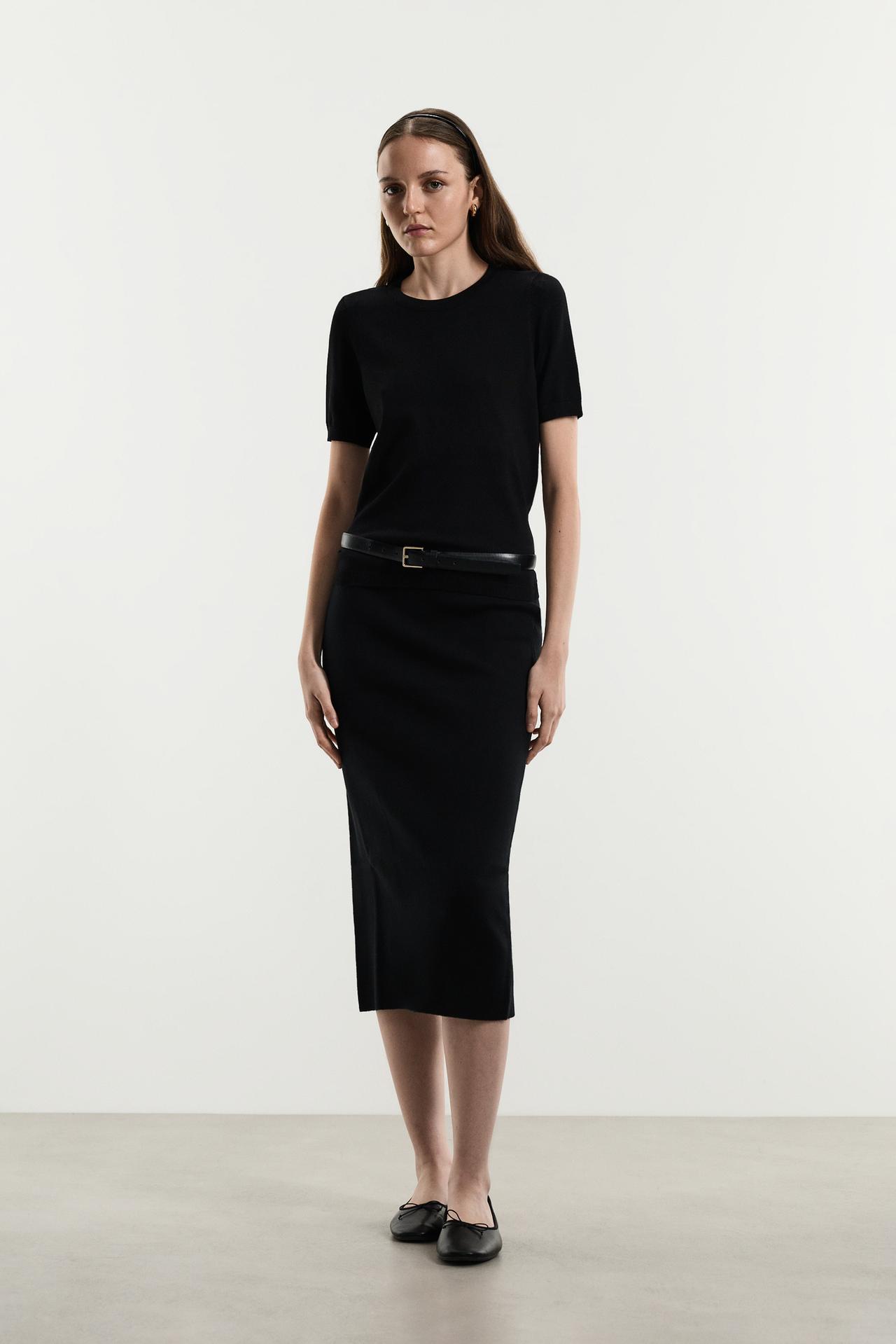 Pencil skirt — BLACK