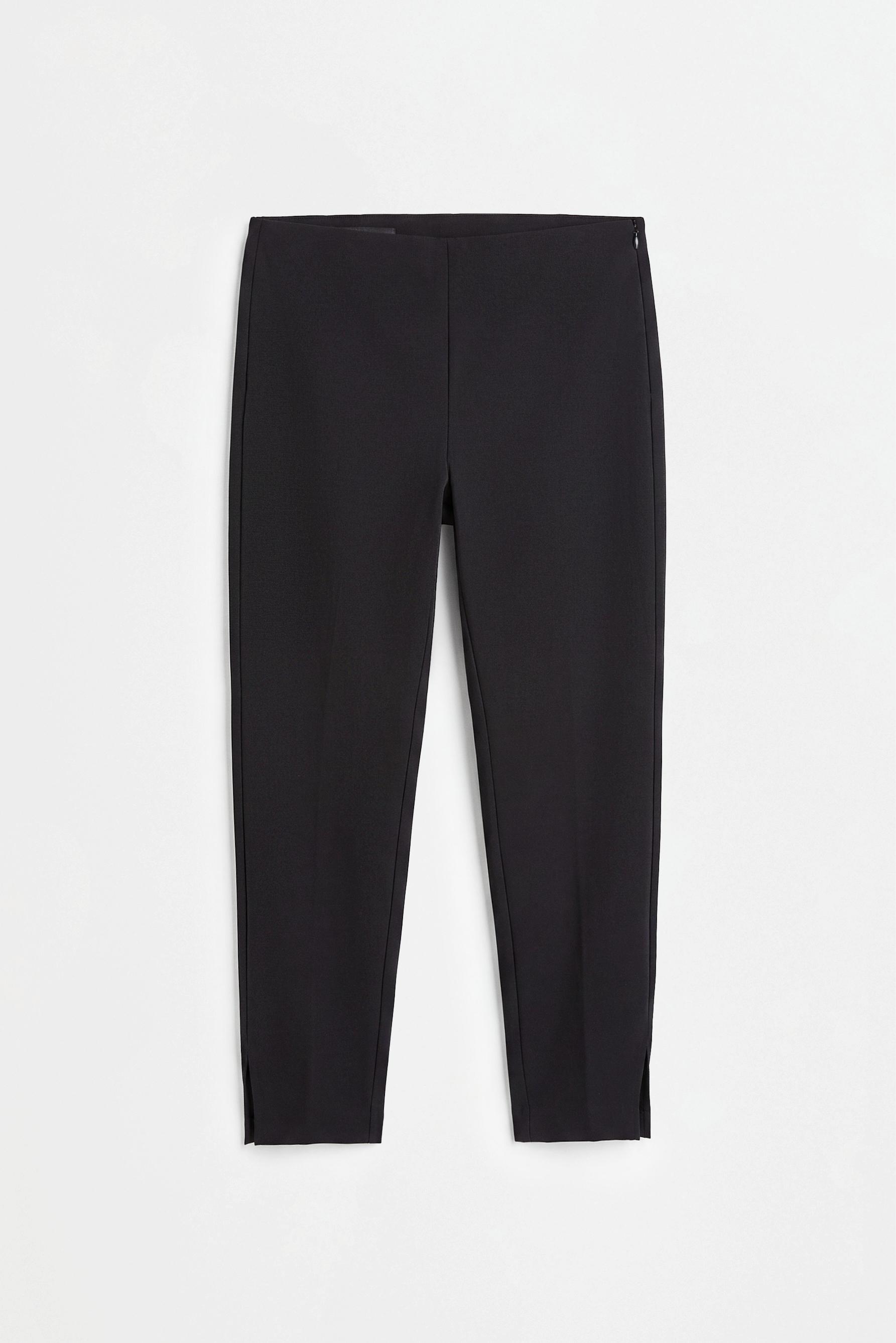 Structured capris — BLACK