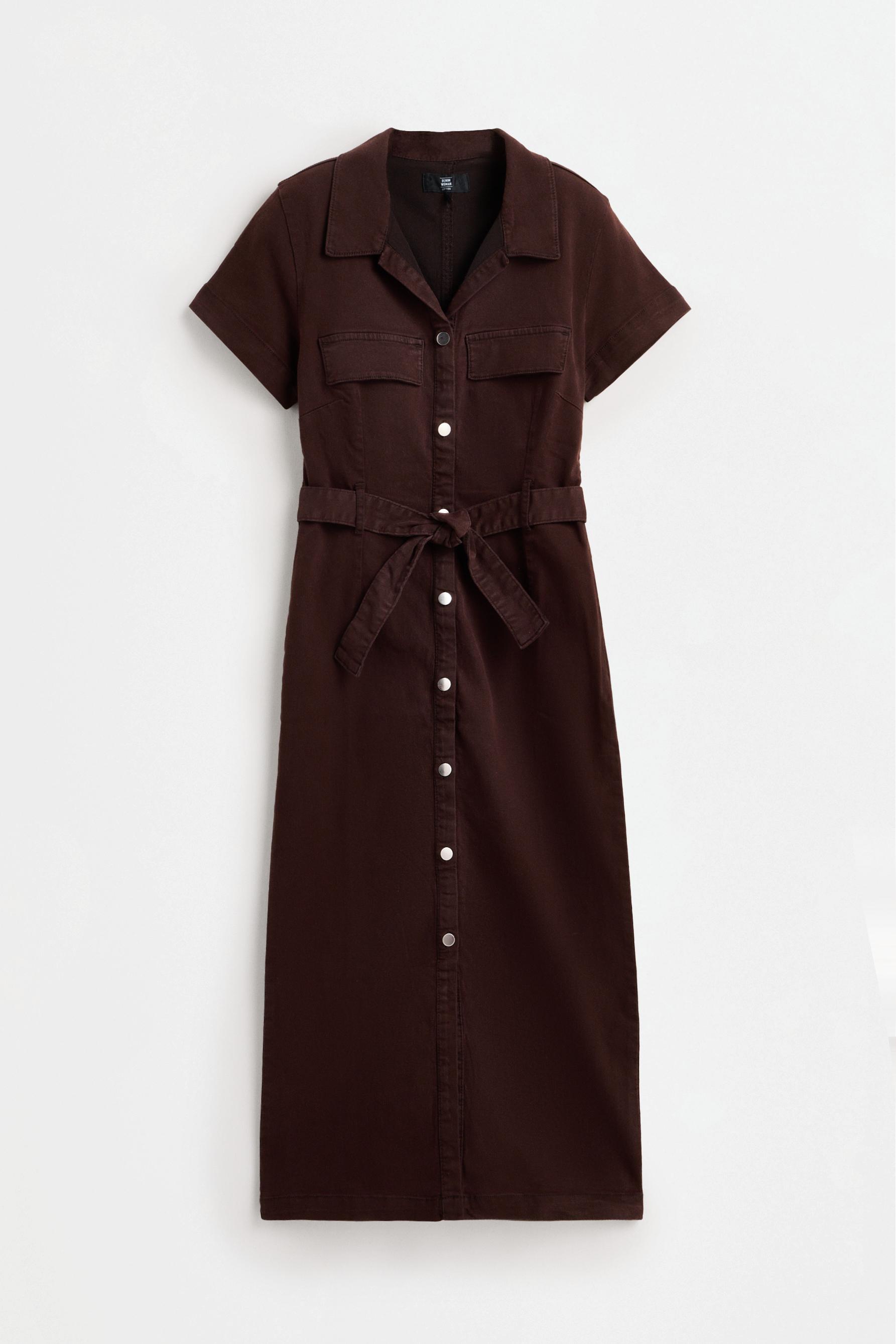 Vestido denim ajustado botones