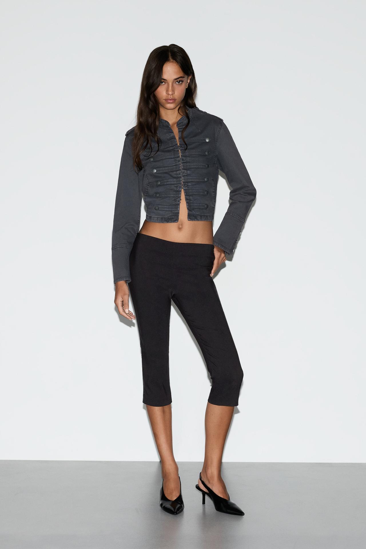 Structured capris — BLACK