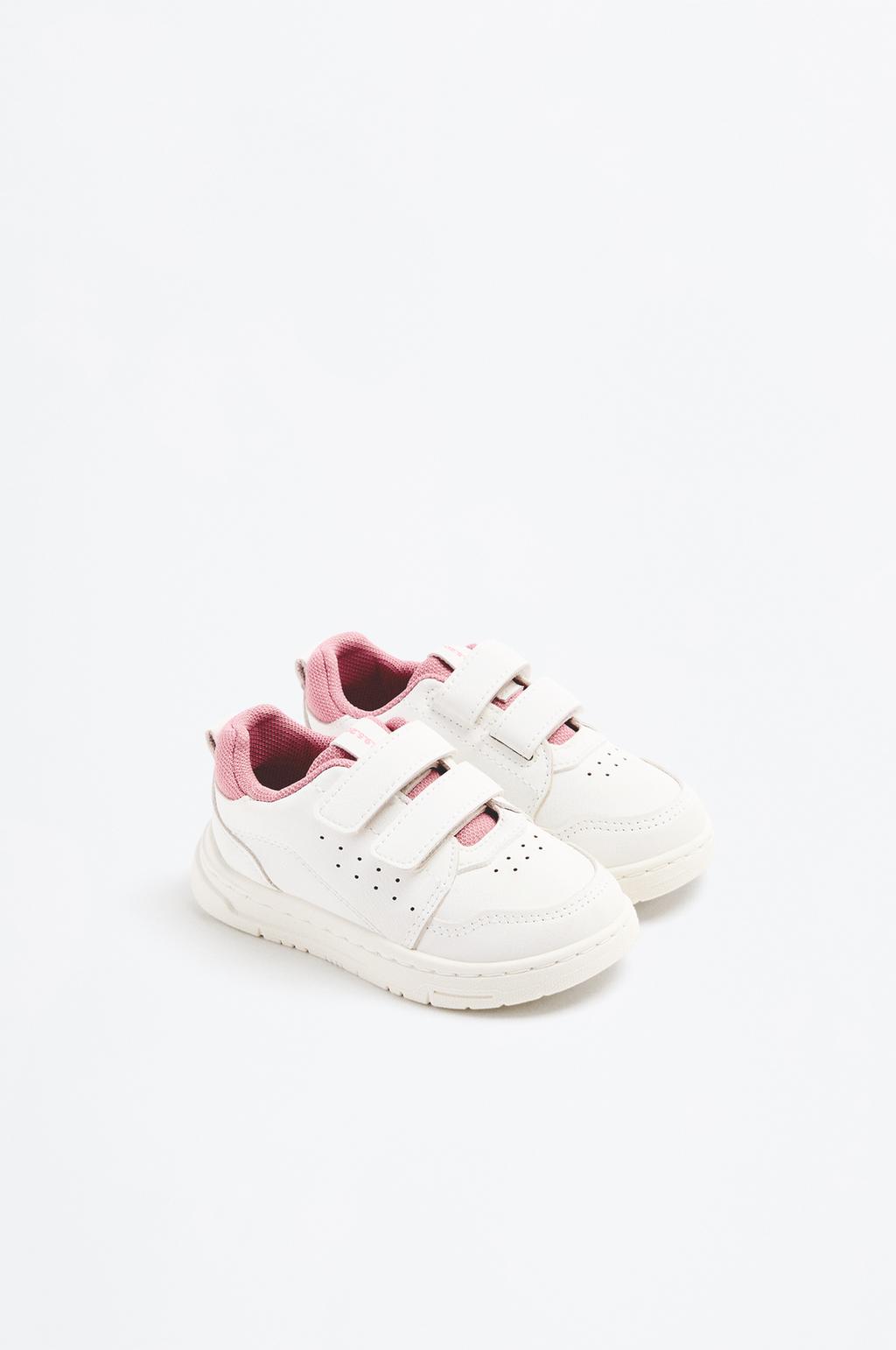 Zapatilla deportiva minimal