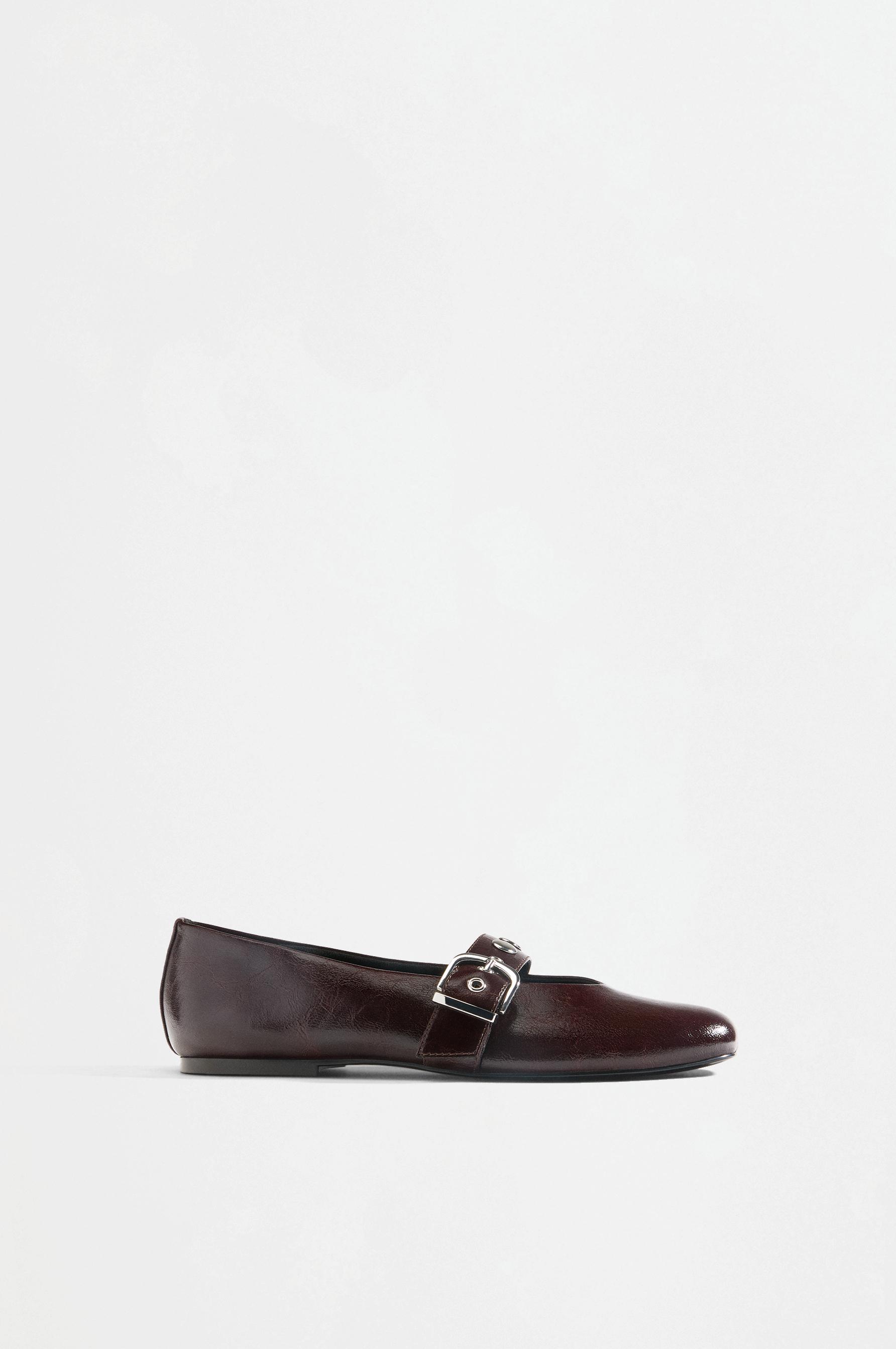 Studded ballet flats — BROWN