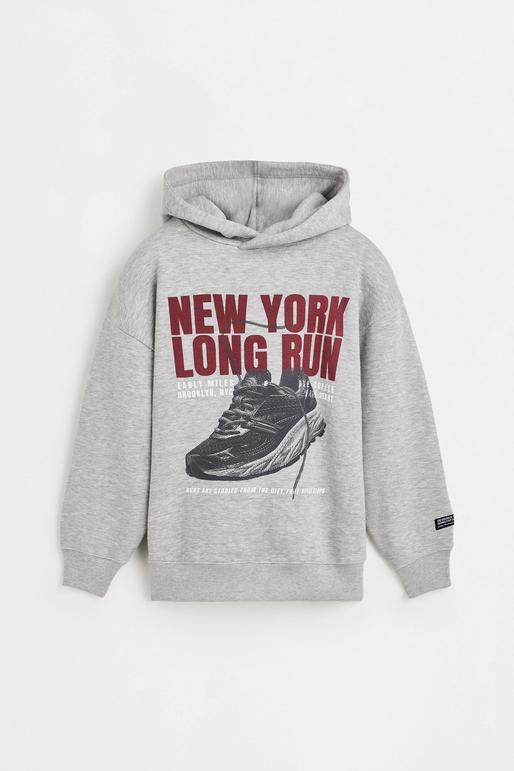 Sudadera estampada con capucha