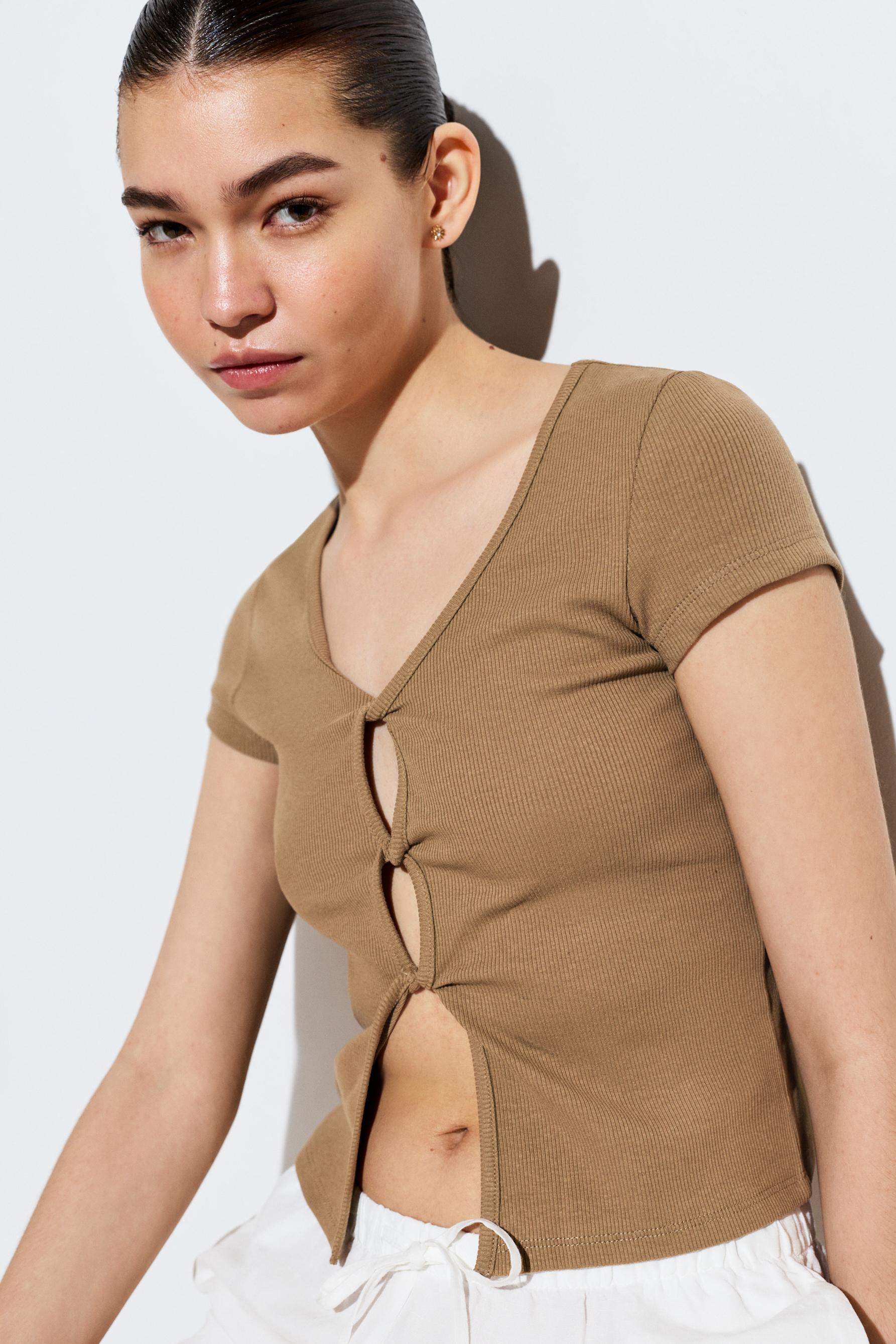 Ribbed cut-out top — BEIGE