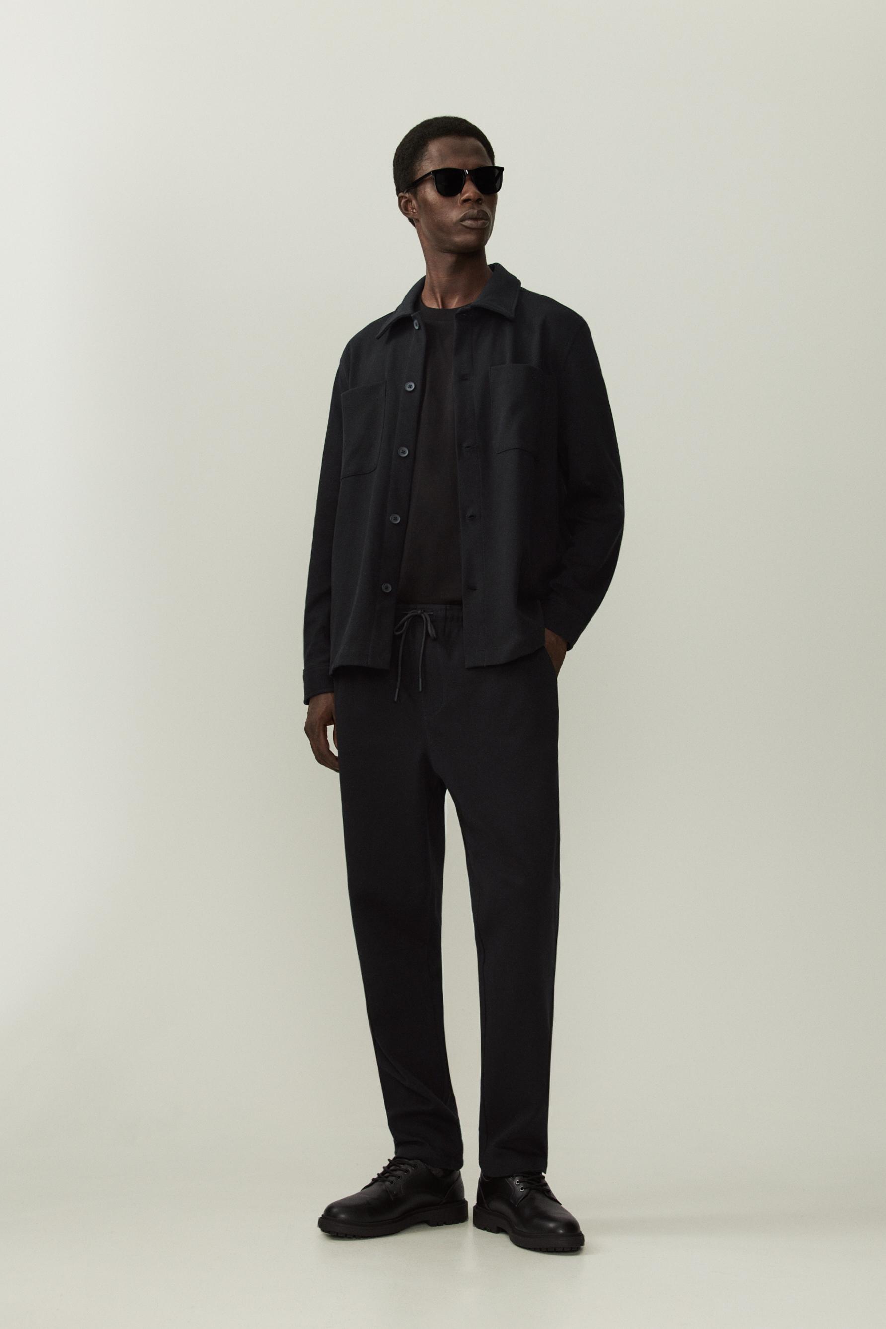 Pantalón jogger textura