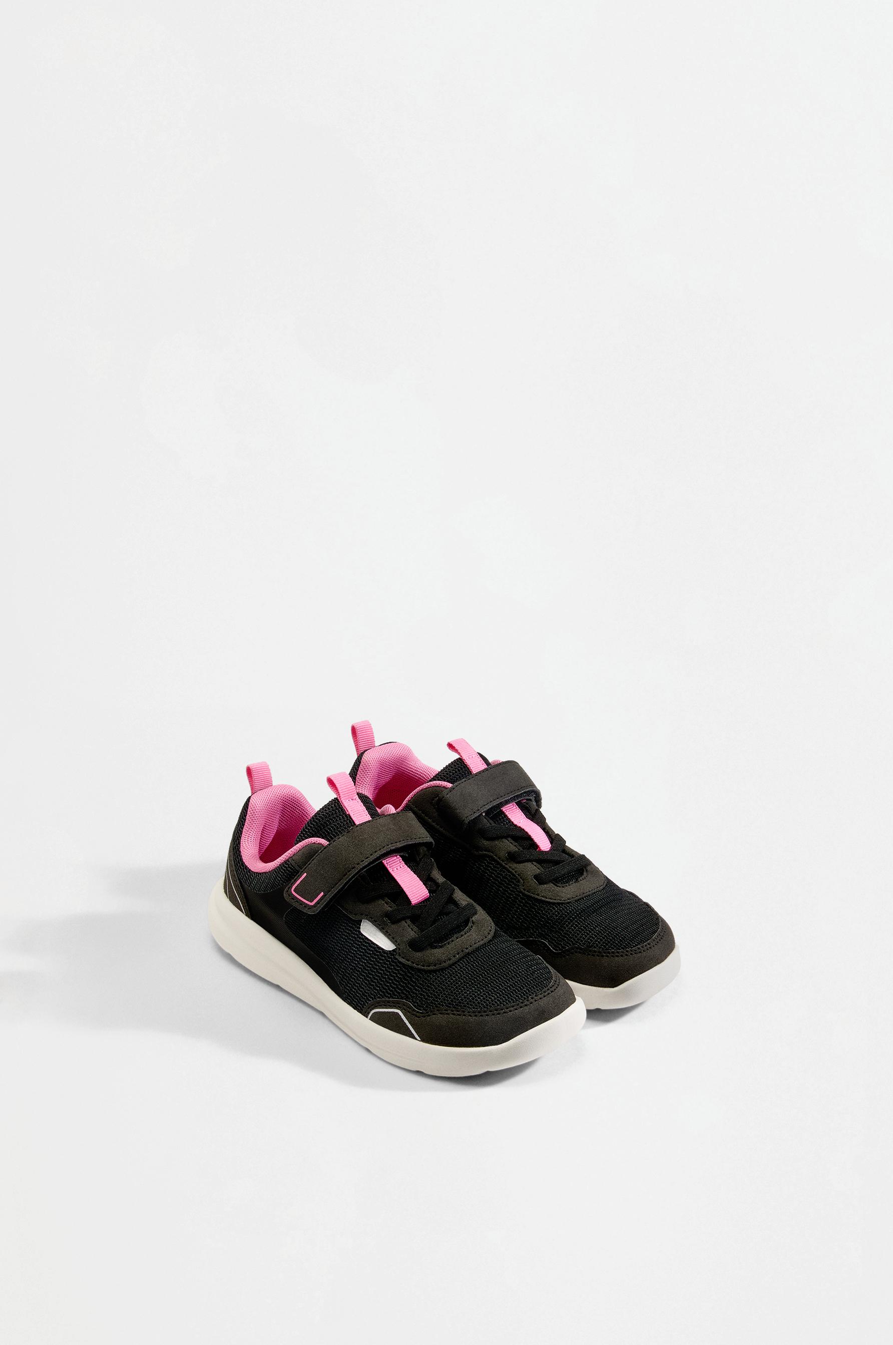 Casual barefoot multi-piece trainers — BLACK