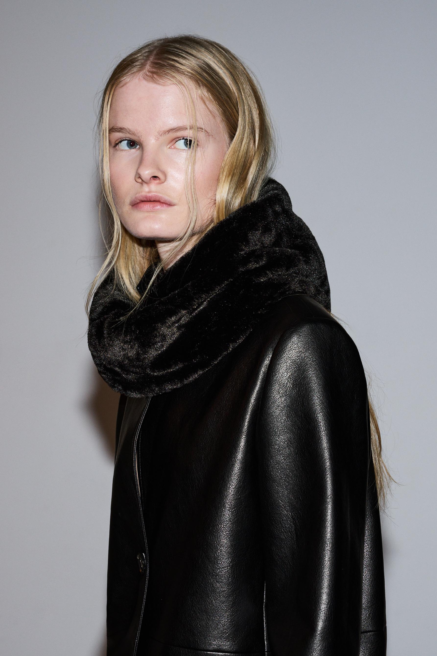 Cuello efecto pelito