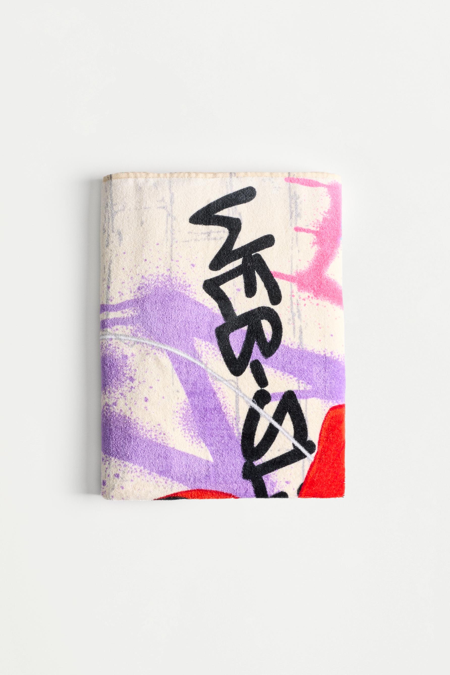Spiderman ©Marvel graffiti towel — DARK BEIGE