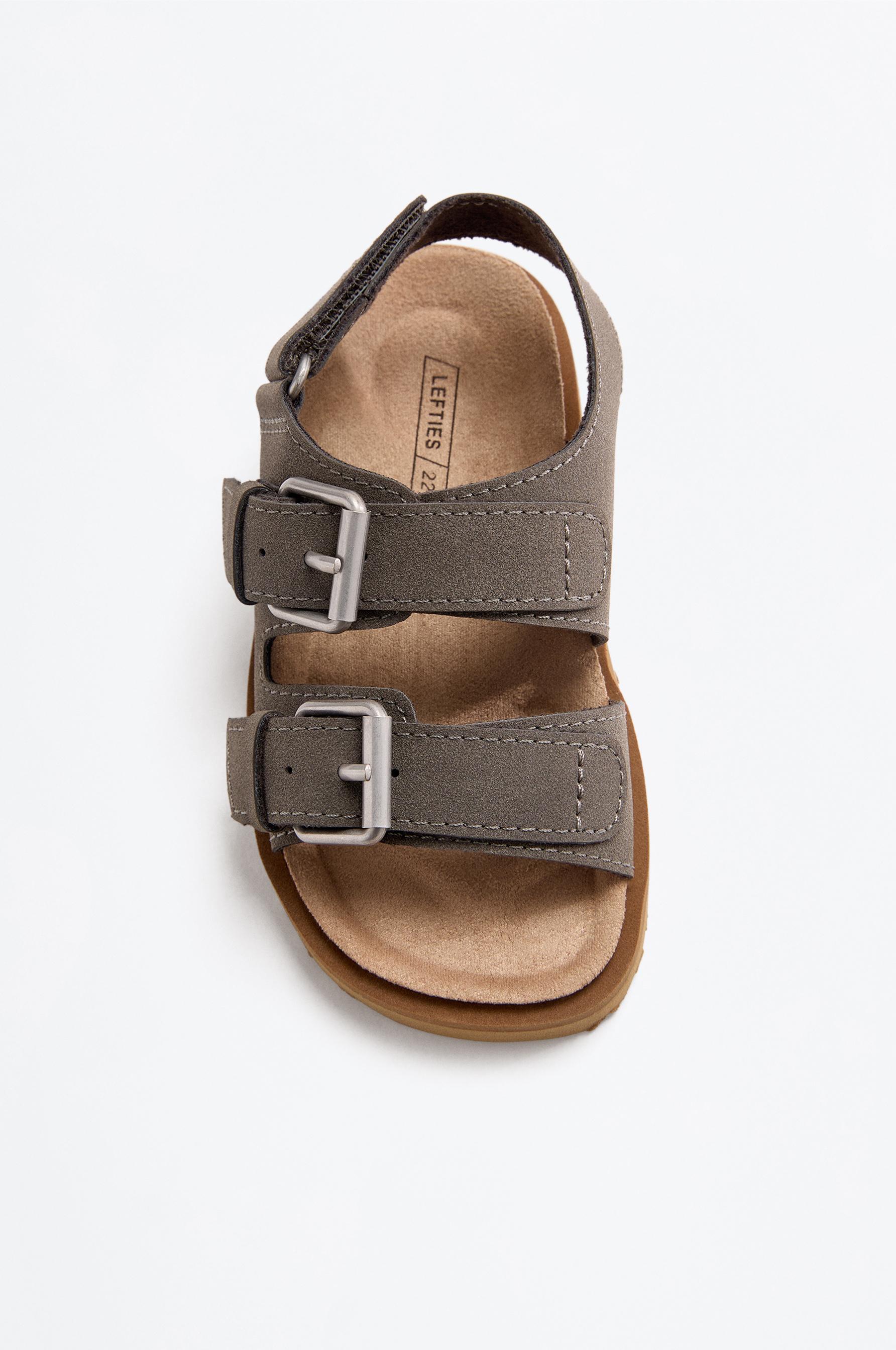 BUCKLE SANDALS — 1-905